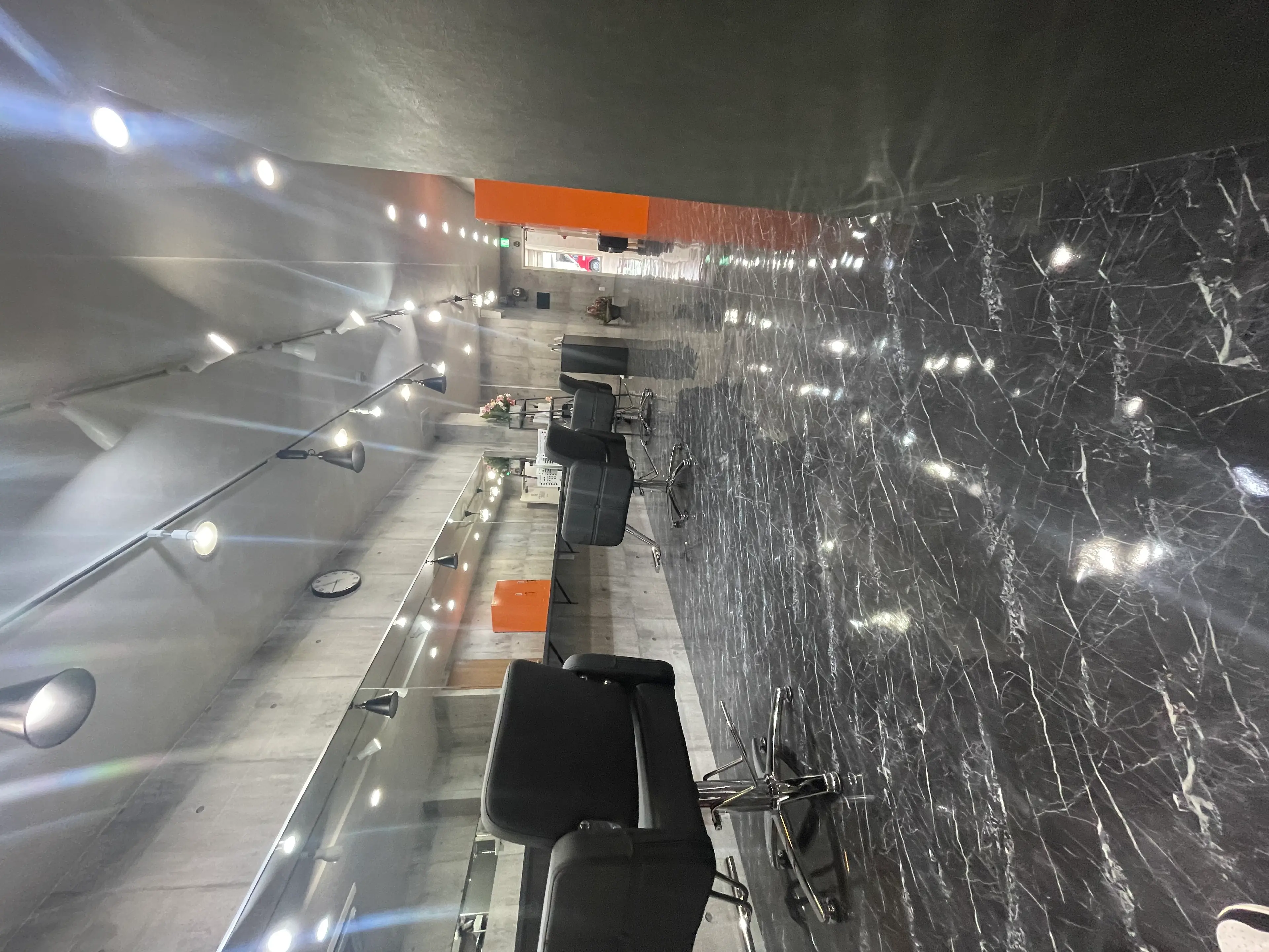 NINE＋【ナインプラス】の内観・外観2