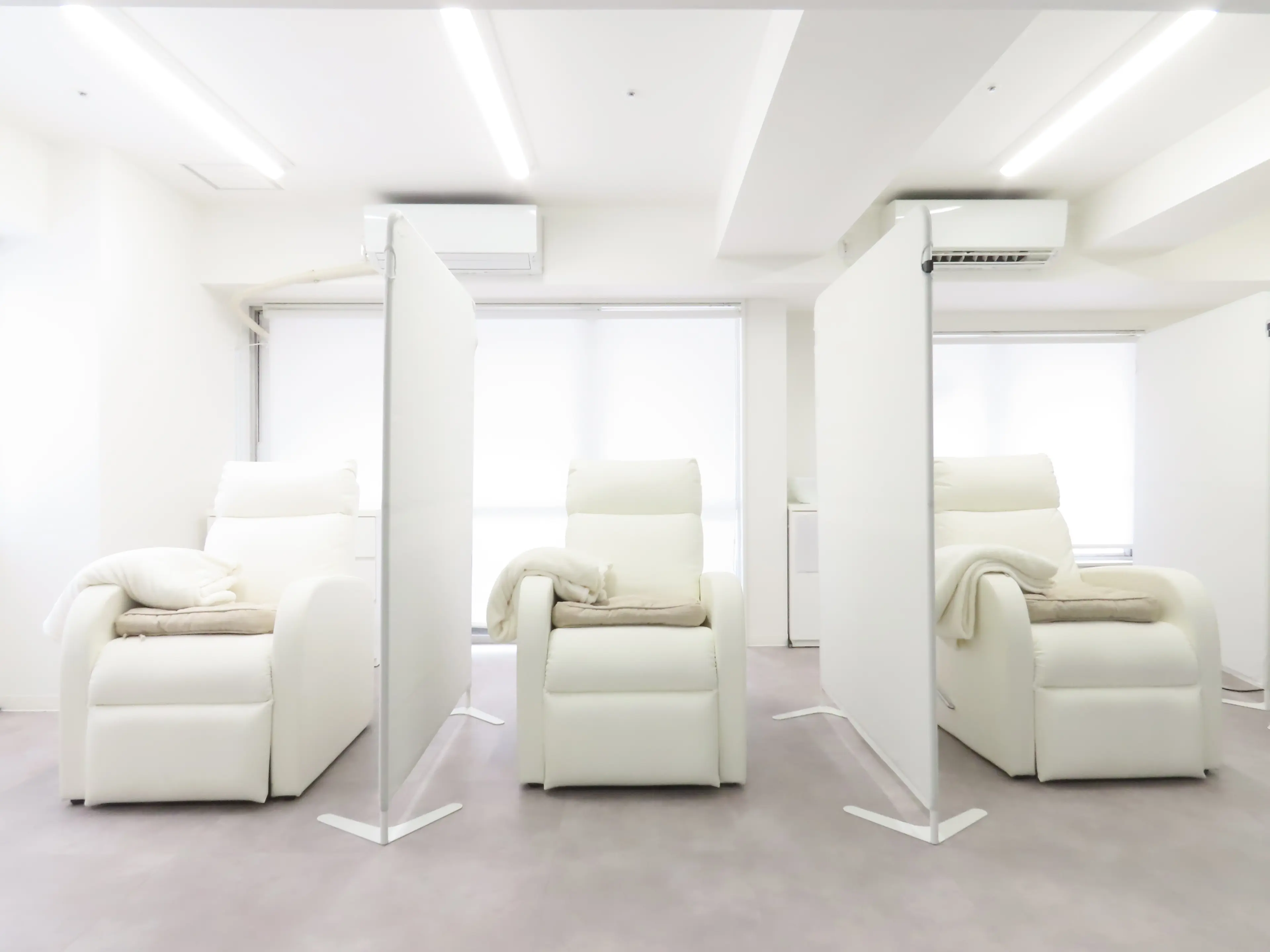 ホワイトニングカフェ 新宿店の内観・外観2