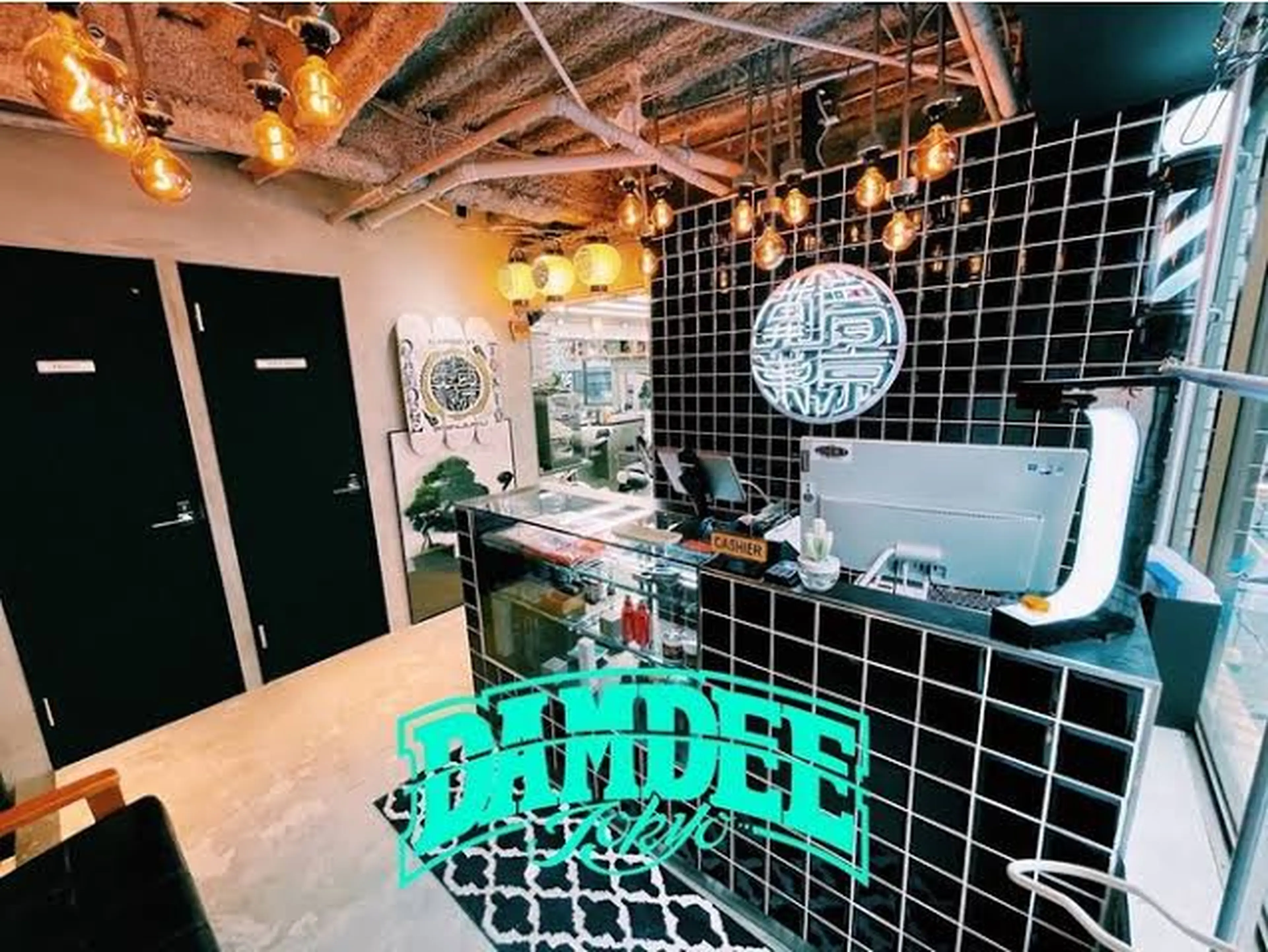 DAMDEE  TOKYO 新宿店の内観・外観1