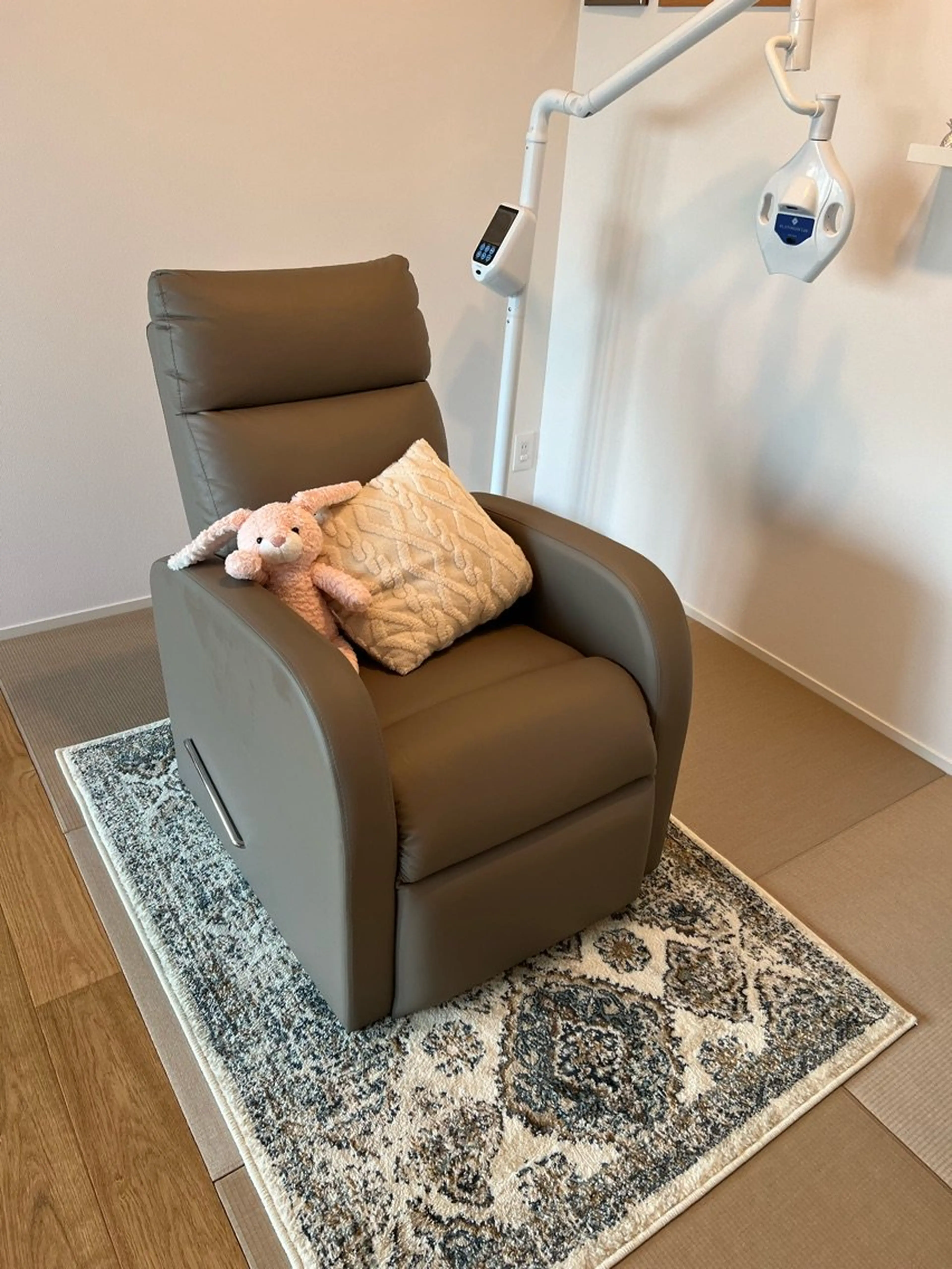 whitening salon Shineeの内観・外観3