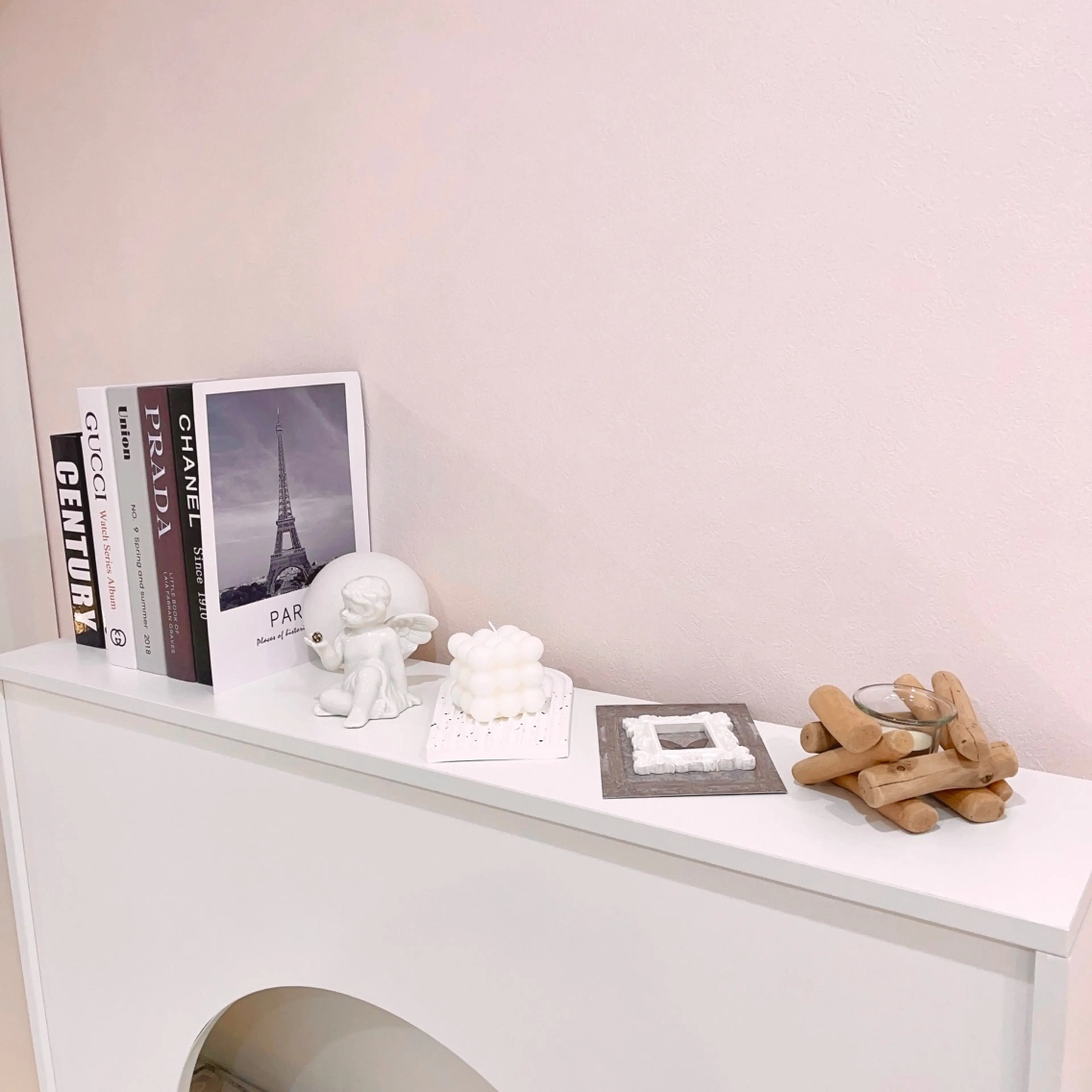 フライネイルサロンの内観・外観2