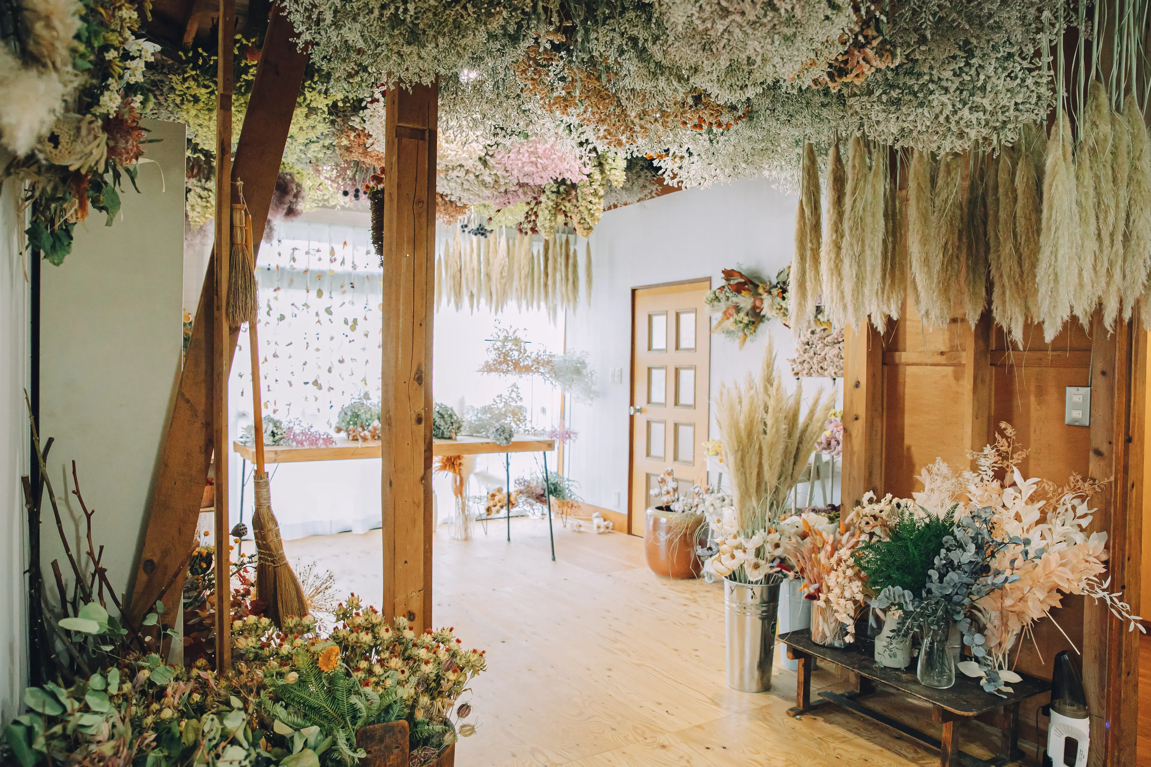 MUKUTOU nailの内観・外観2