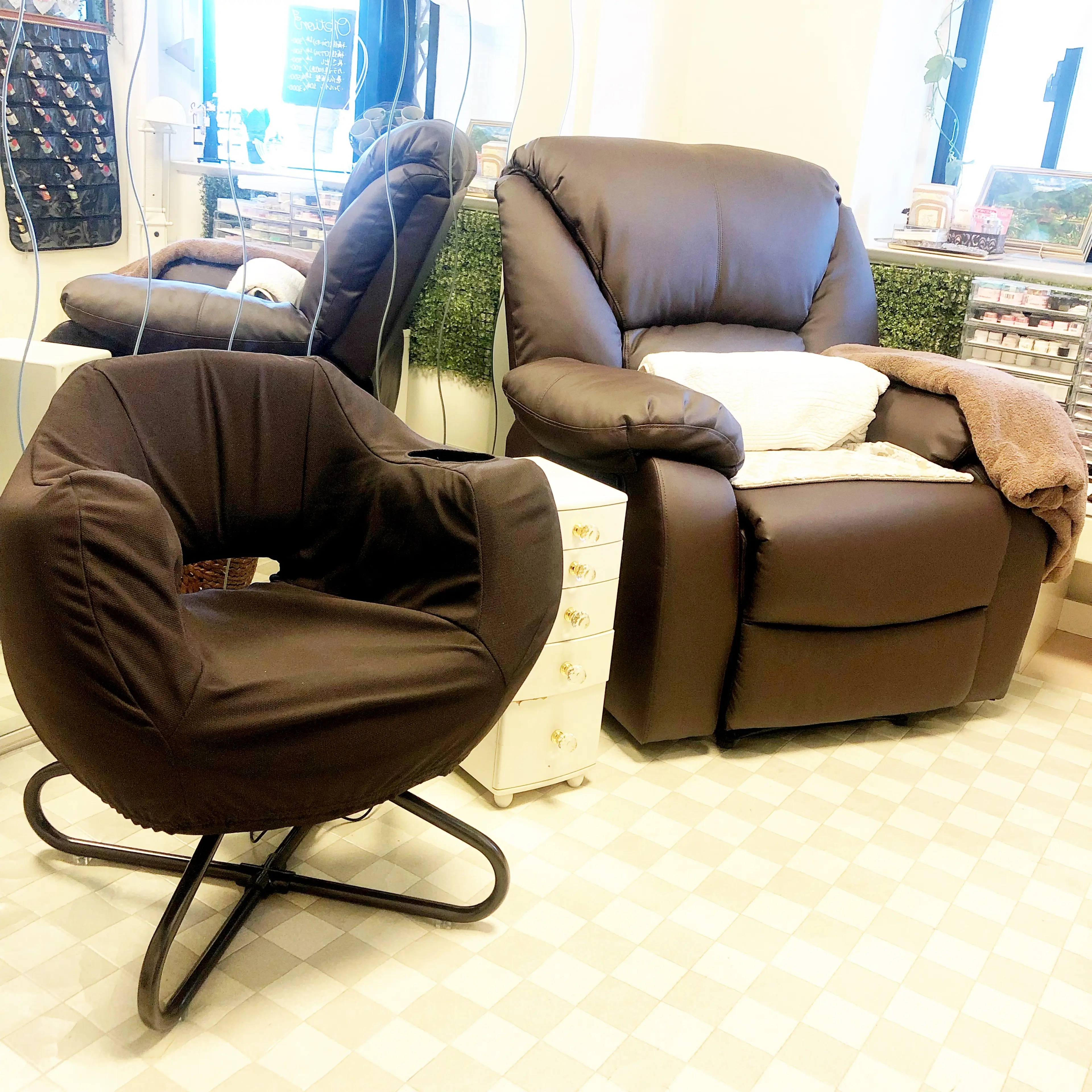 フットケアサロンすりーぴんぐ戸田店の内観・外観1