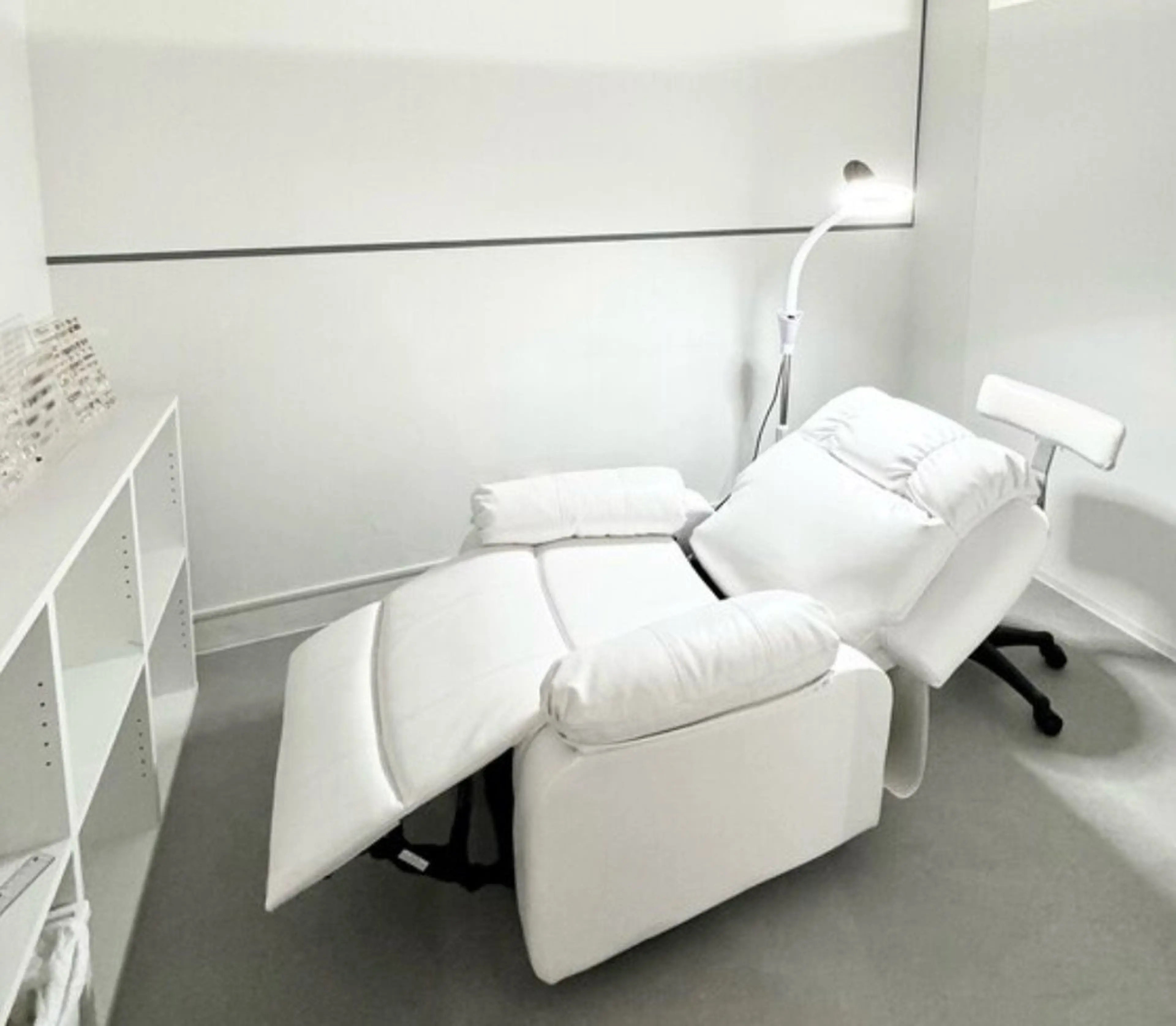 アイマニの内観・外観1