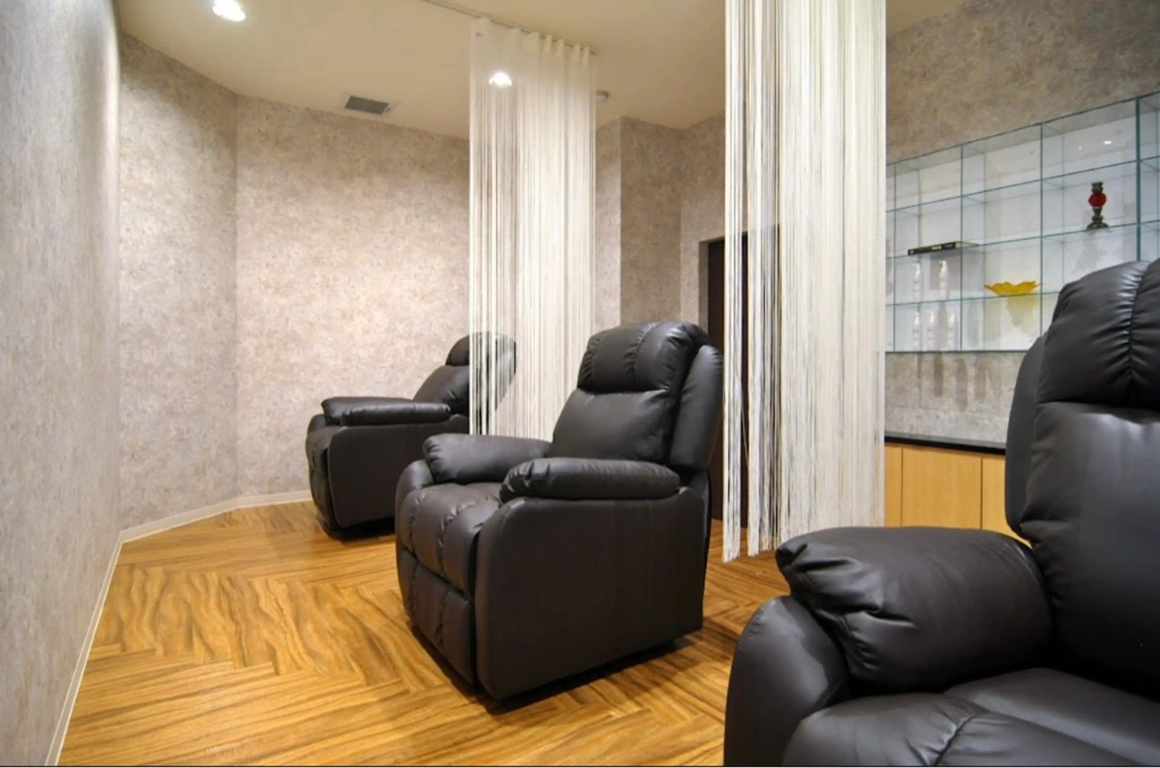 lash & brow PORTE269の内観・外観3