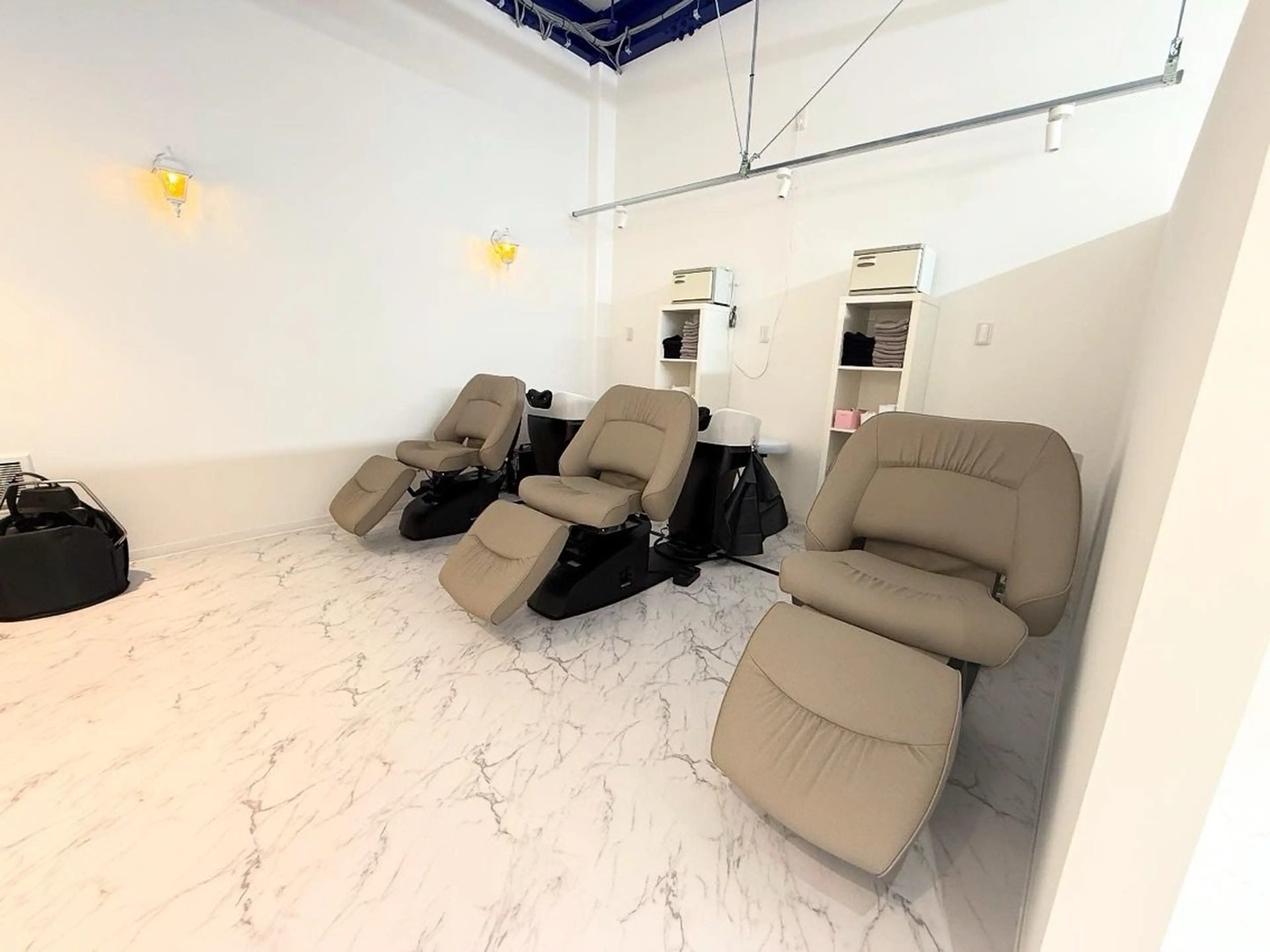 hair salon Azzurriの内観・外観3