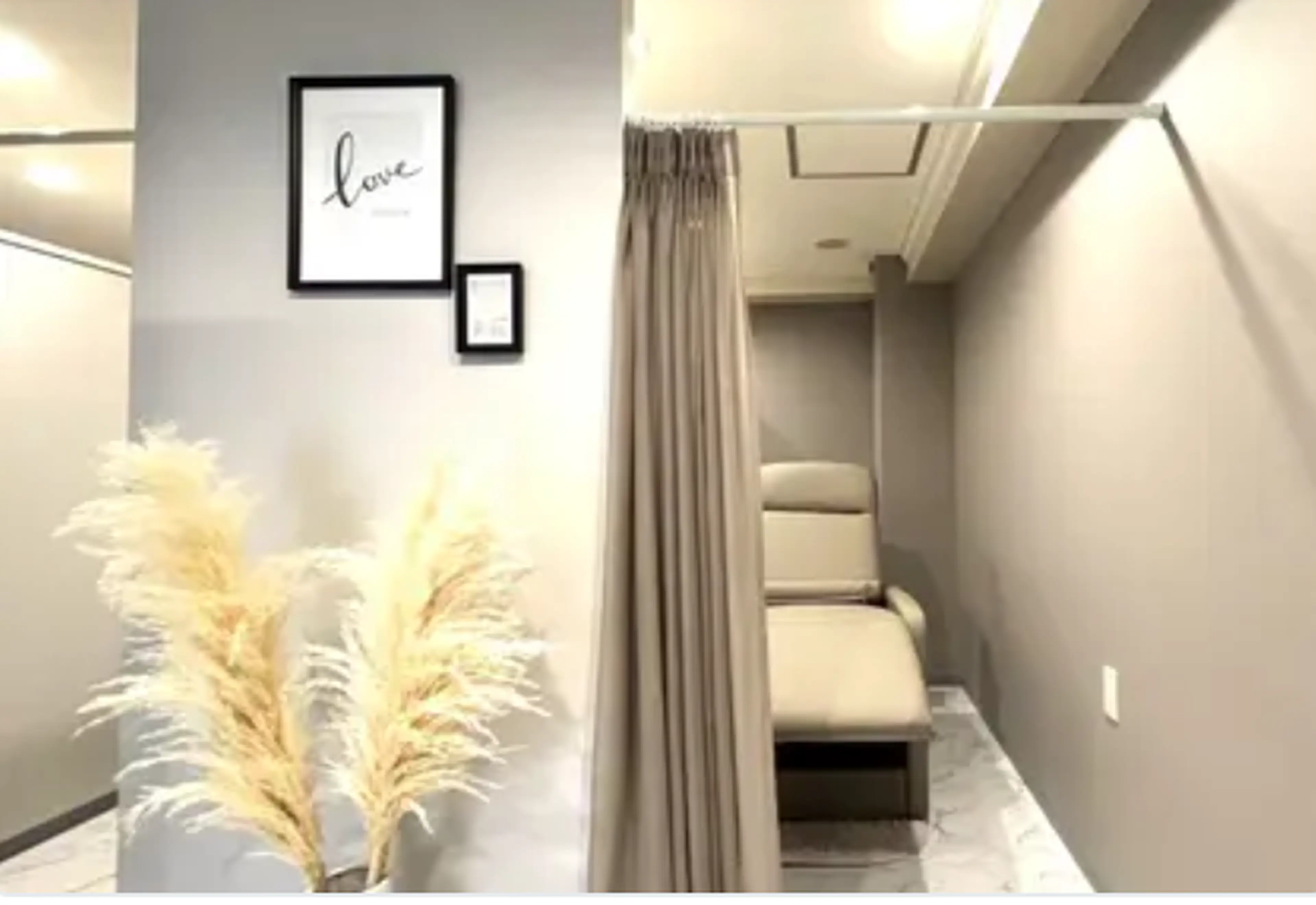 アイブロウサロン I'ck 栄店【眉毛専門店】の内観・外観1