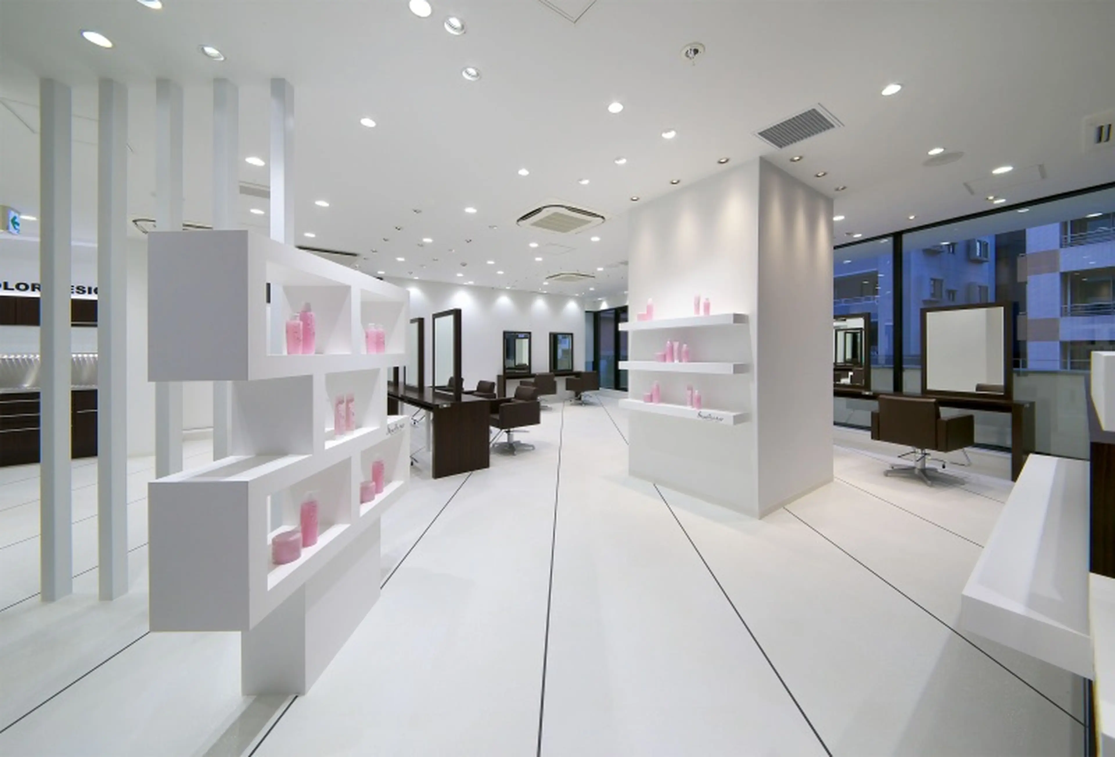 TAYA 溝の口店の内観・外観2