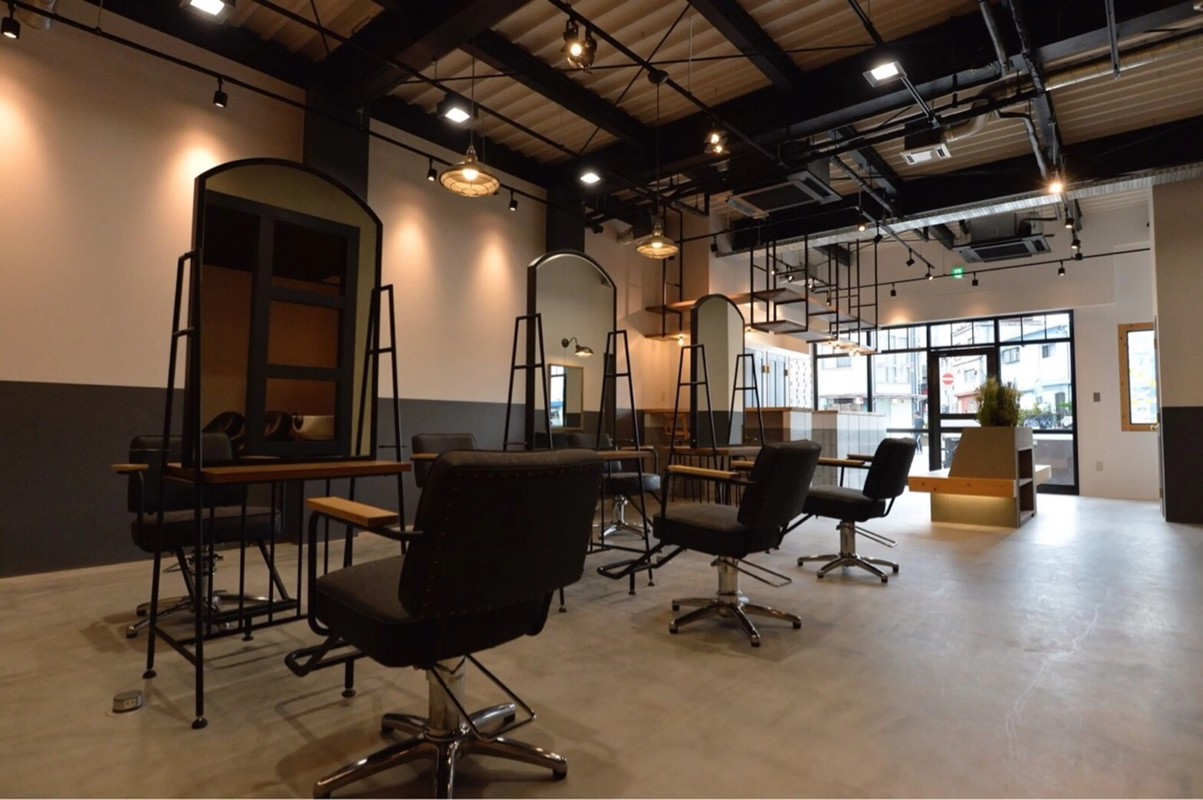 LOlonois【ロロネー】三国店の内観・外観2