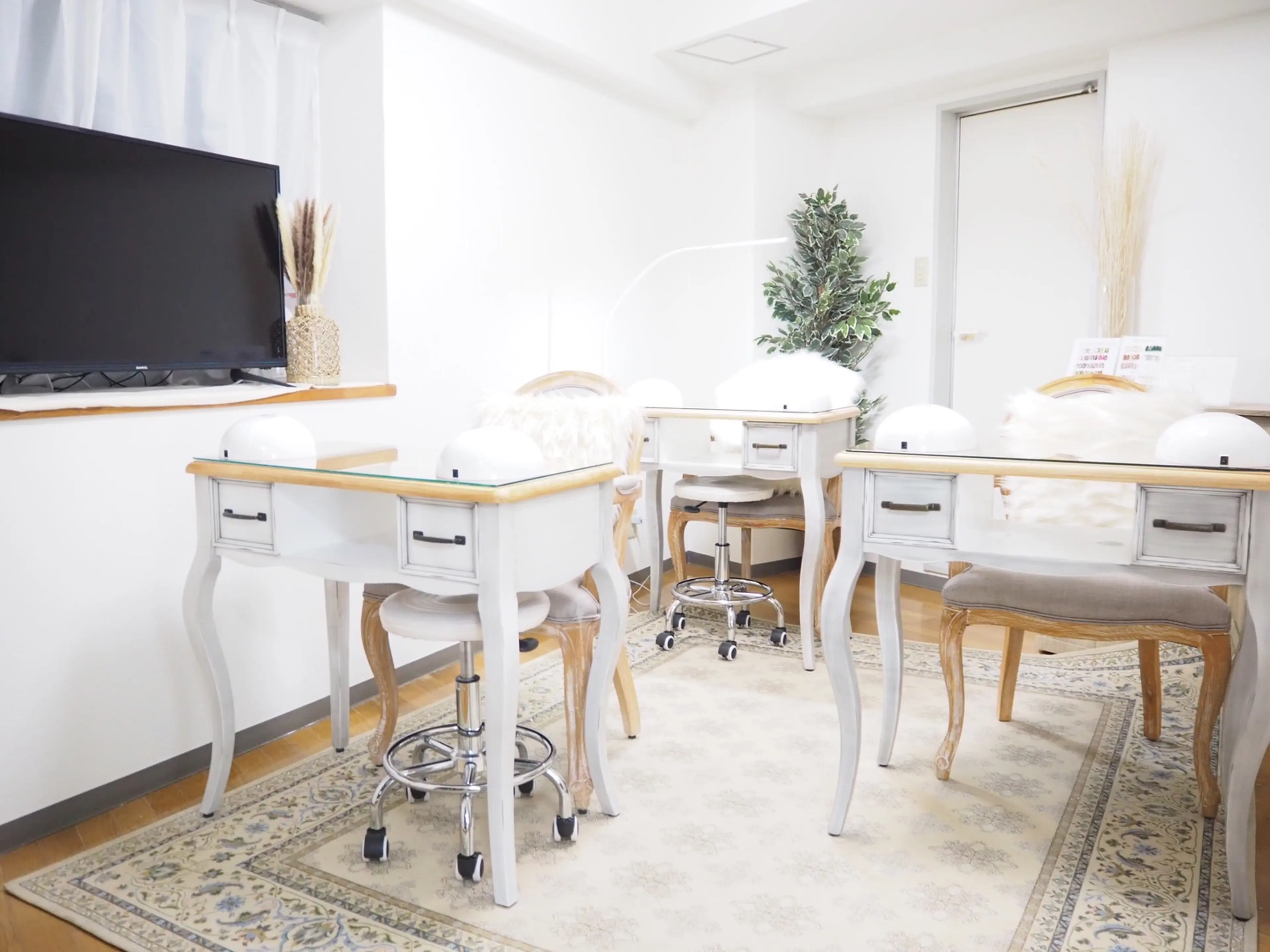 mogu nailの内観・外観1