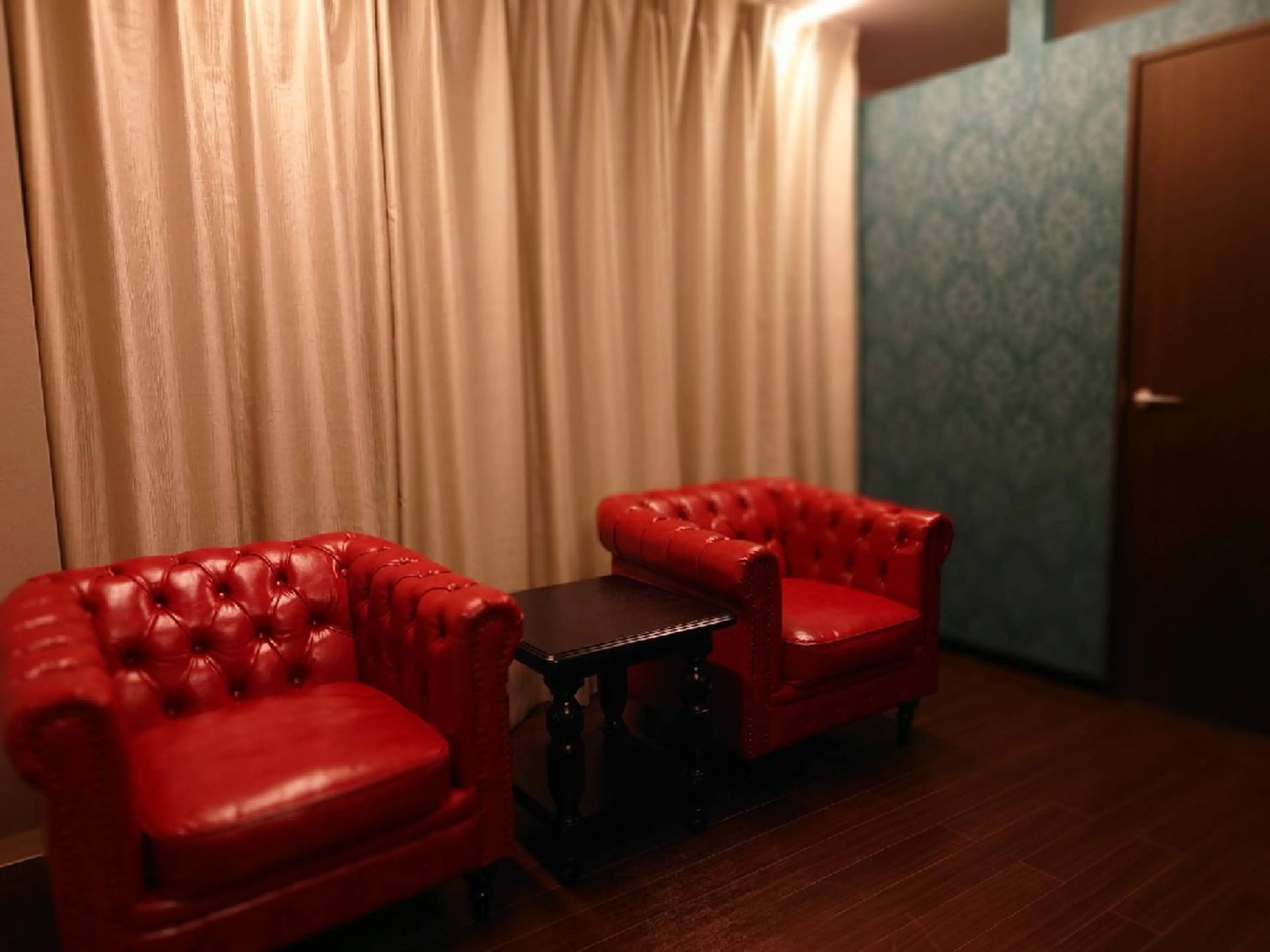 美肌専門　男女兼用　脱毛サロン　サファリの内観・外観2