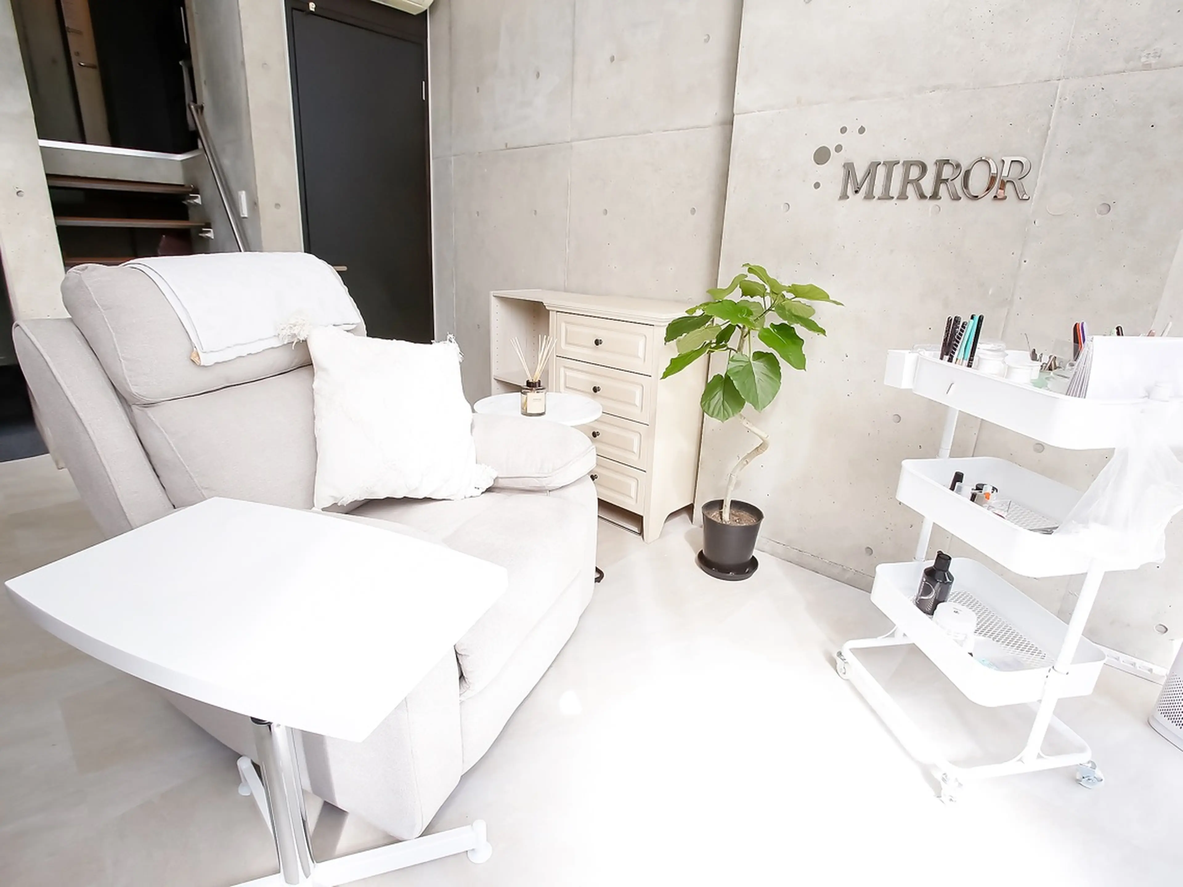 nailsalon Mirrorの内観・外観2