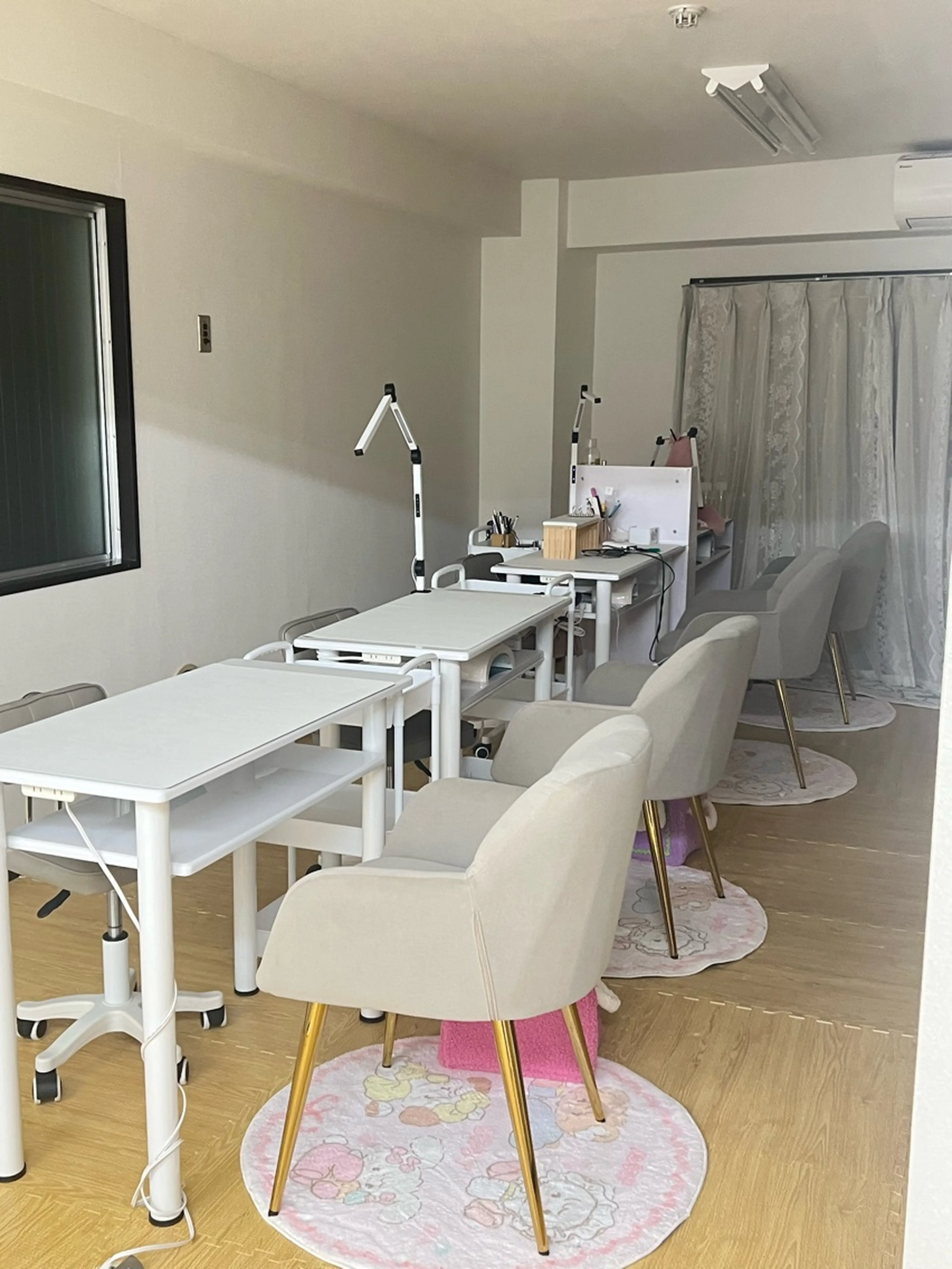 NORA NAIL SALONの内観・外観3