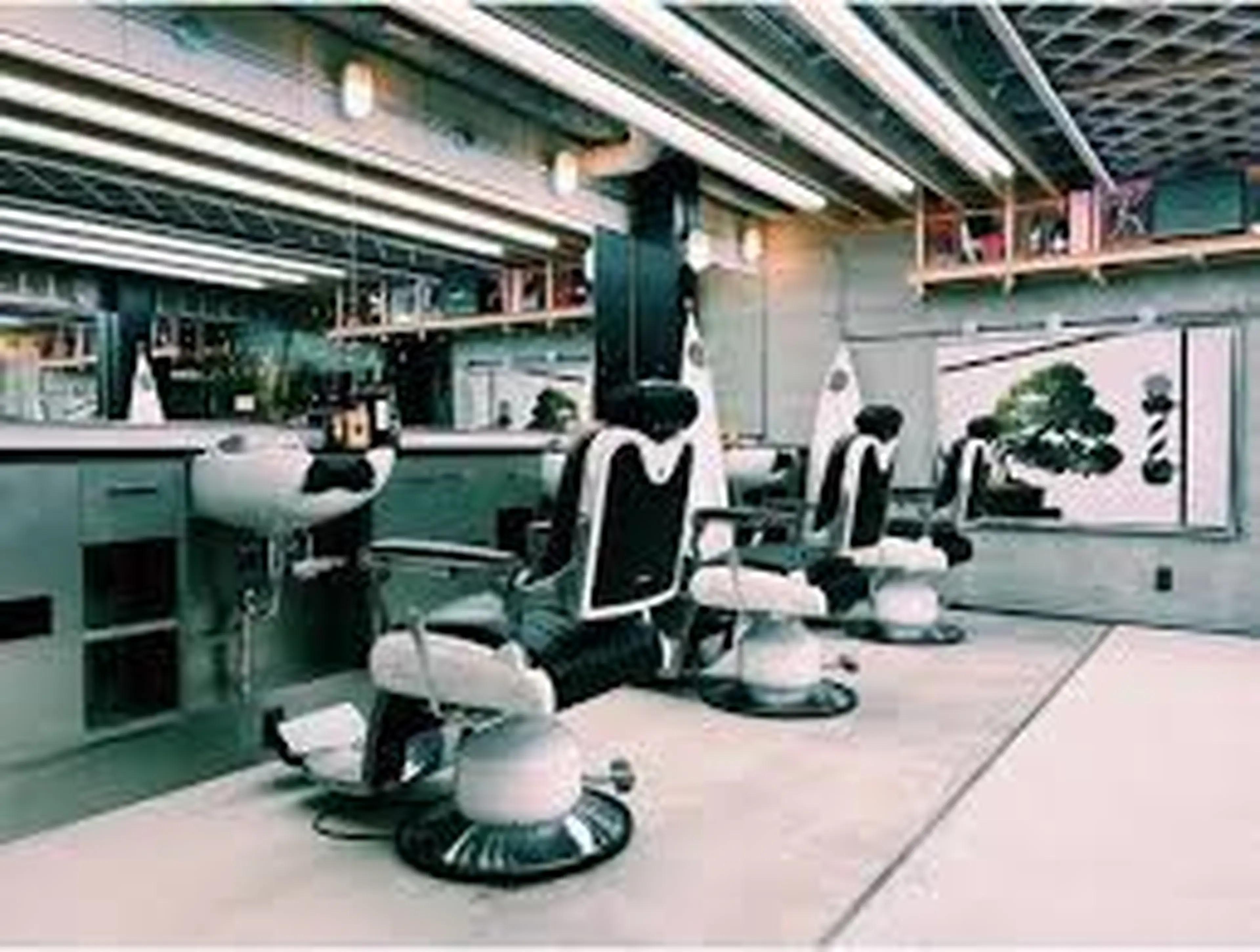 DAMDEE  TOKYO 新宿店の内観・外観2