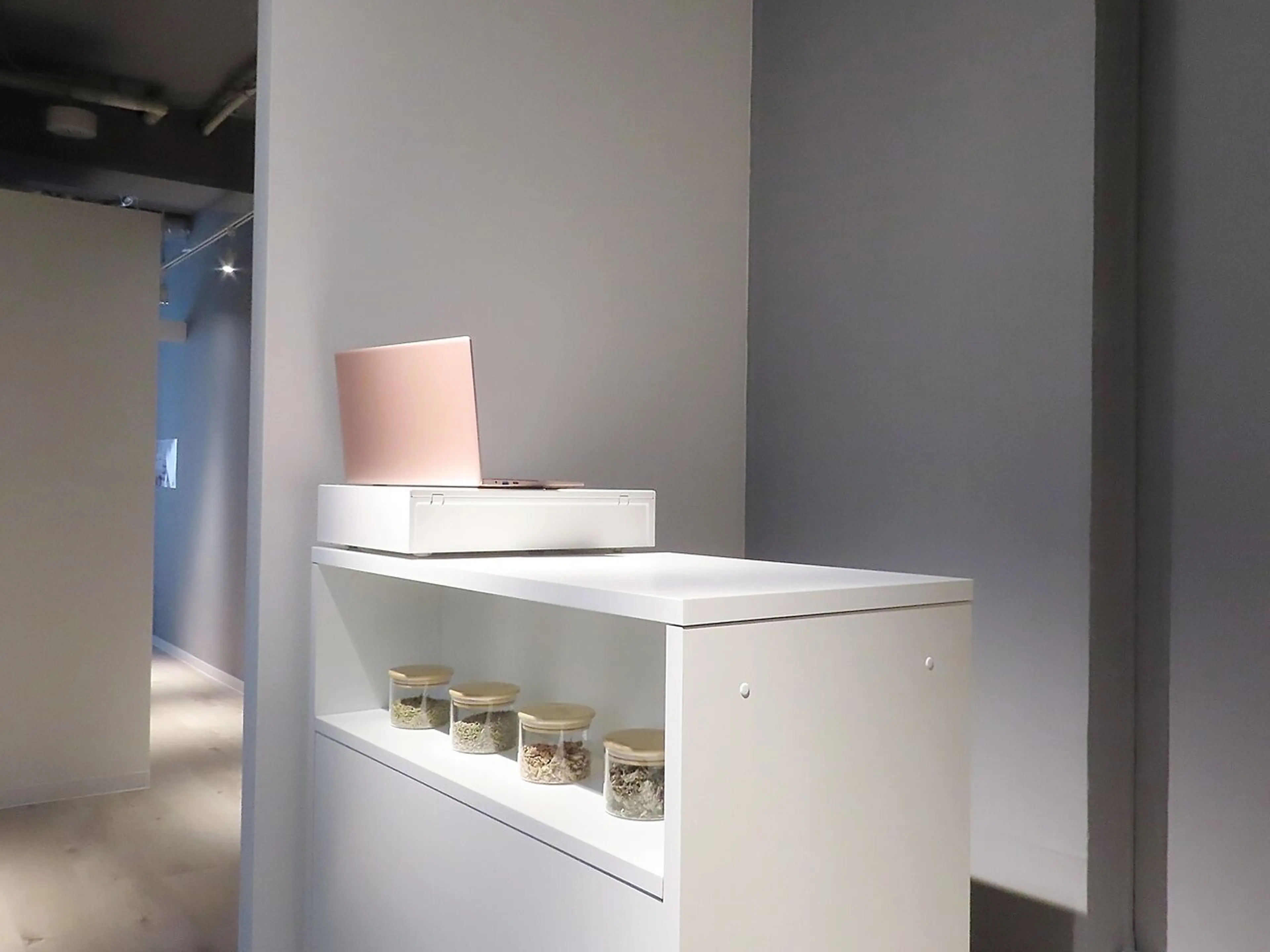 M LABO 池袋店の内観・外観1