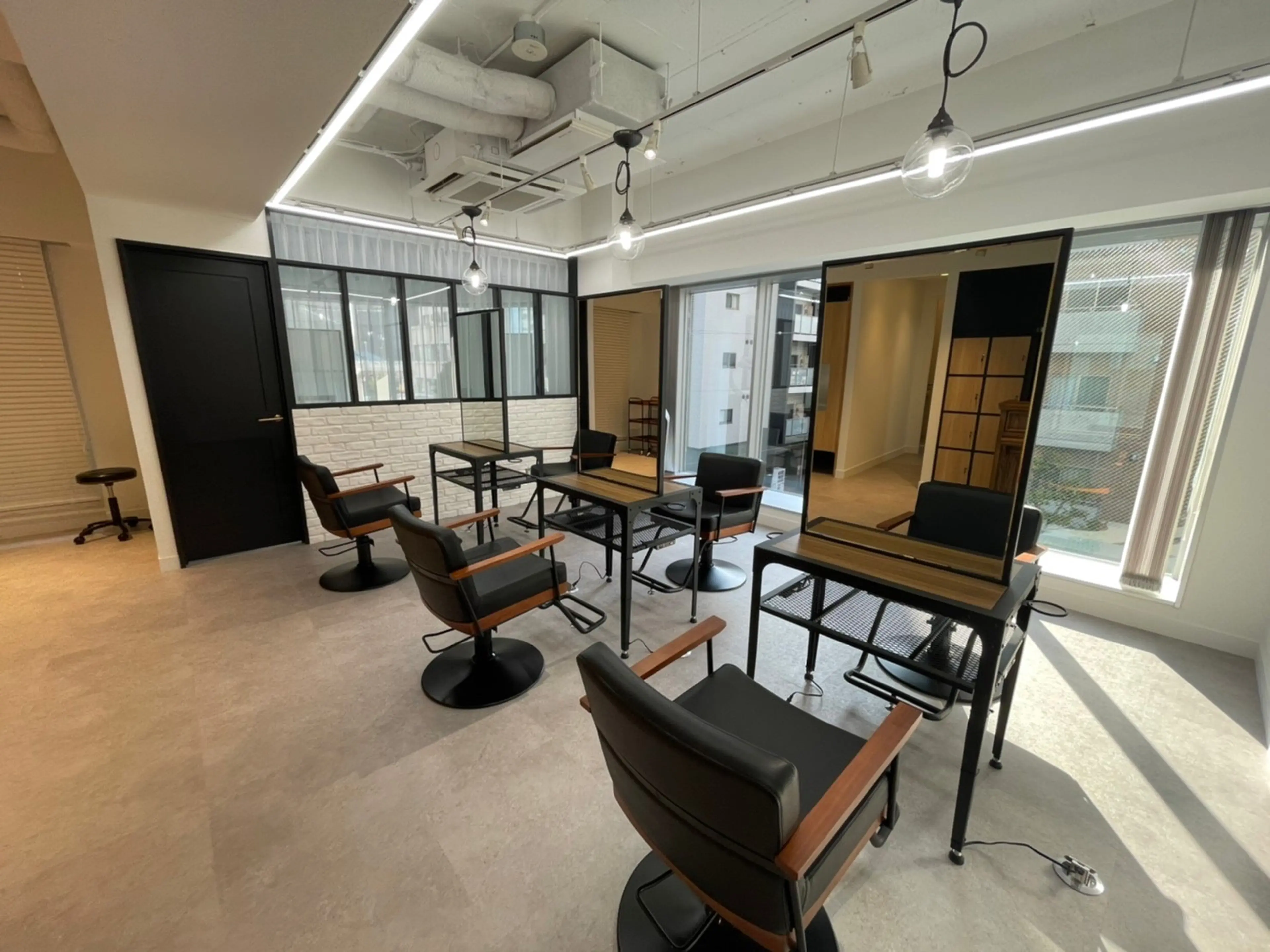 Neolive curroの内観・外観2