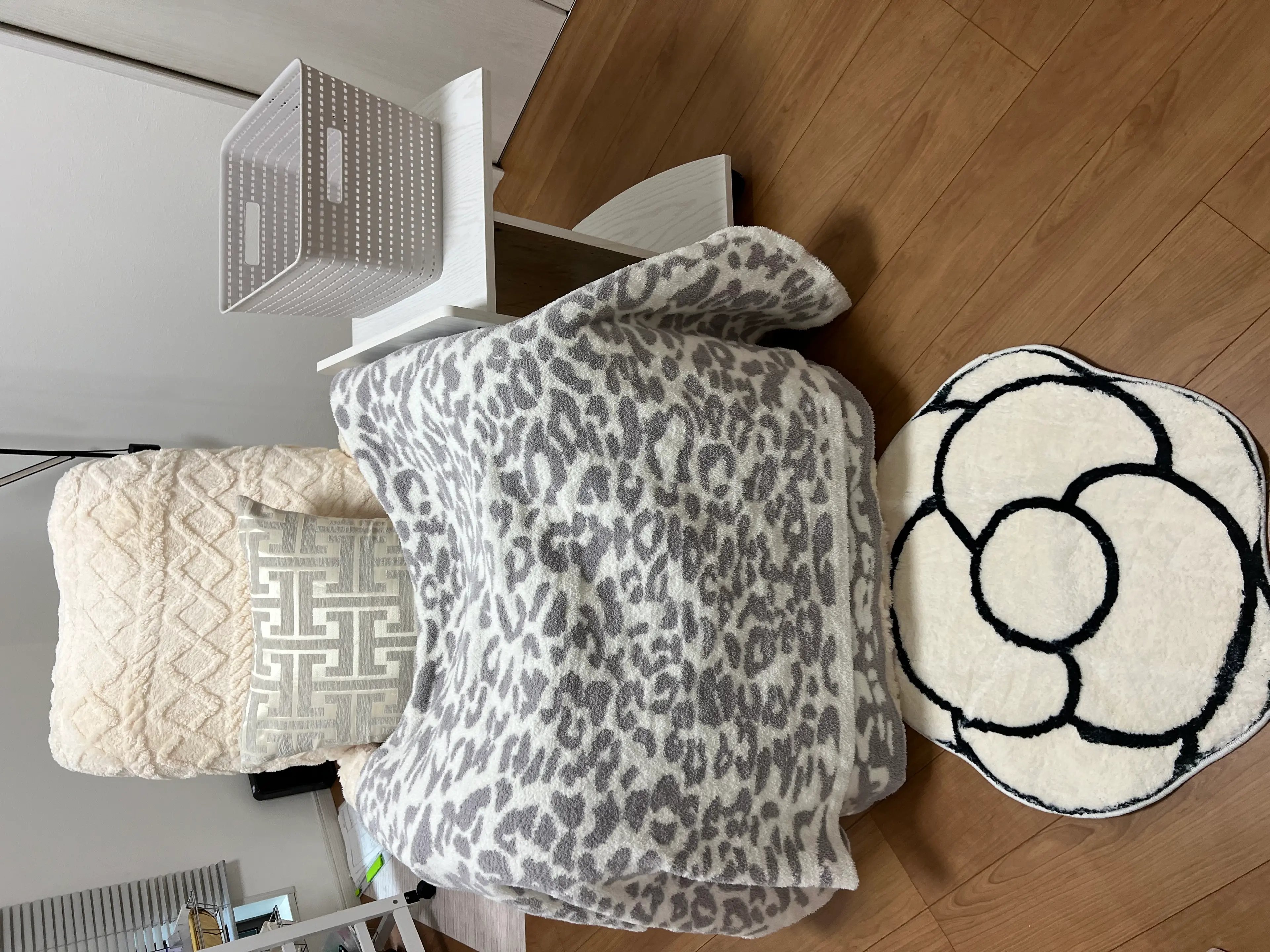 Like me*** eyelashの内観・外観1