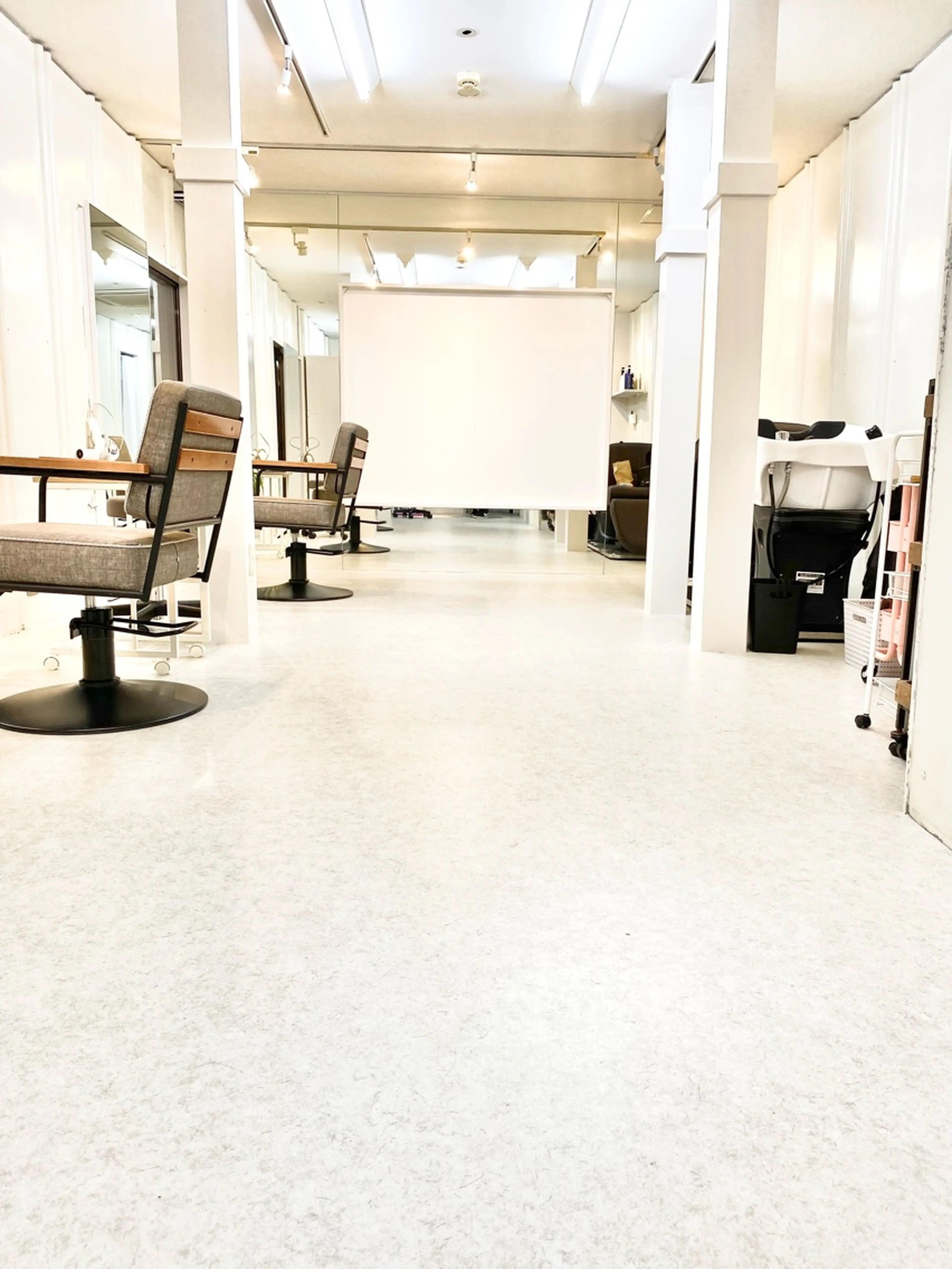 LU-CAの内観・外観2