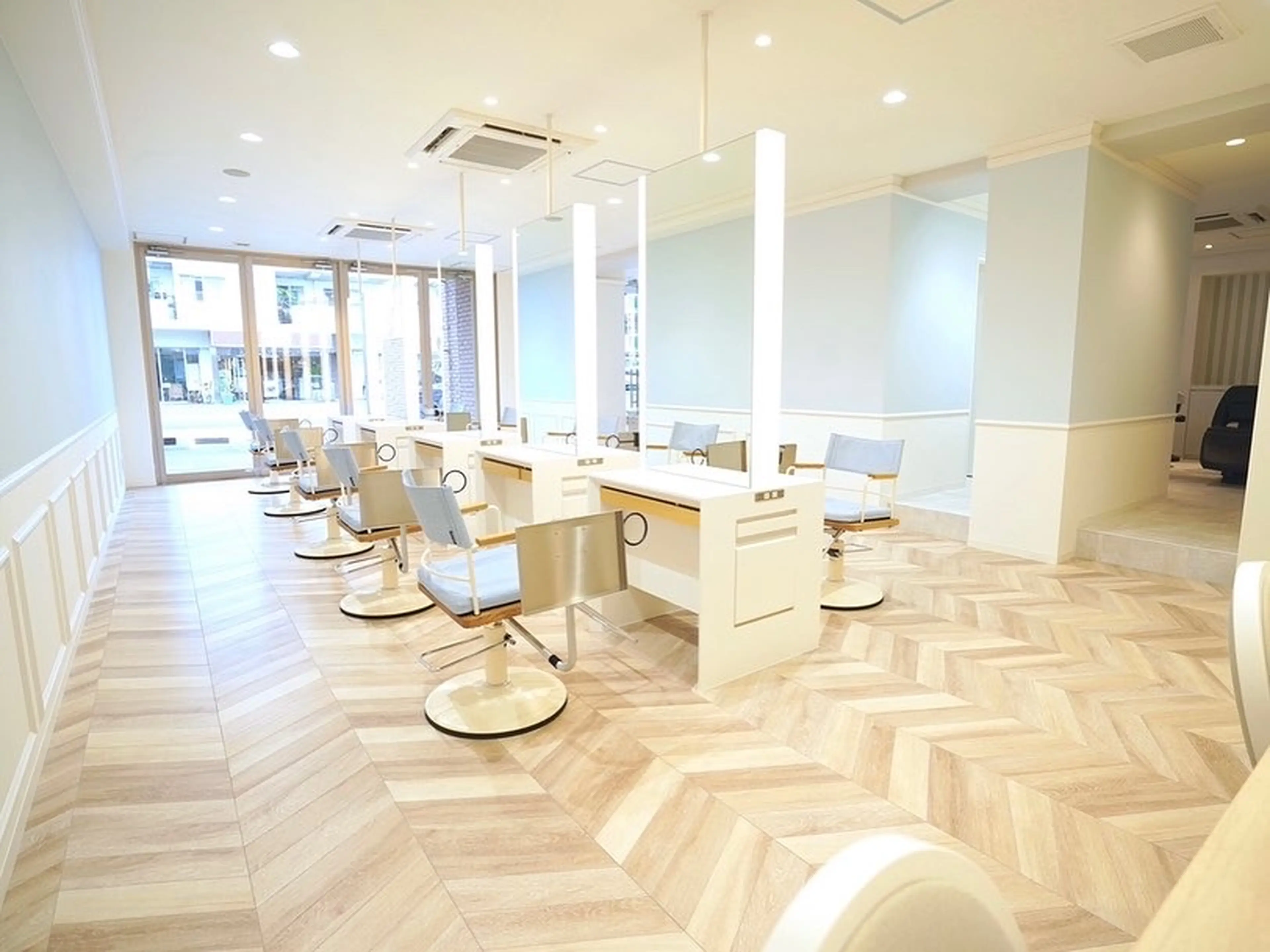 NYNY 長岡天神店の内観・外観2