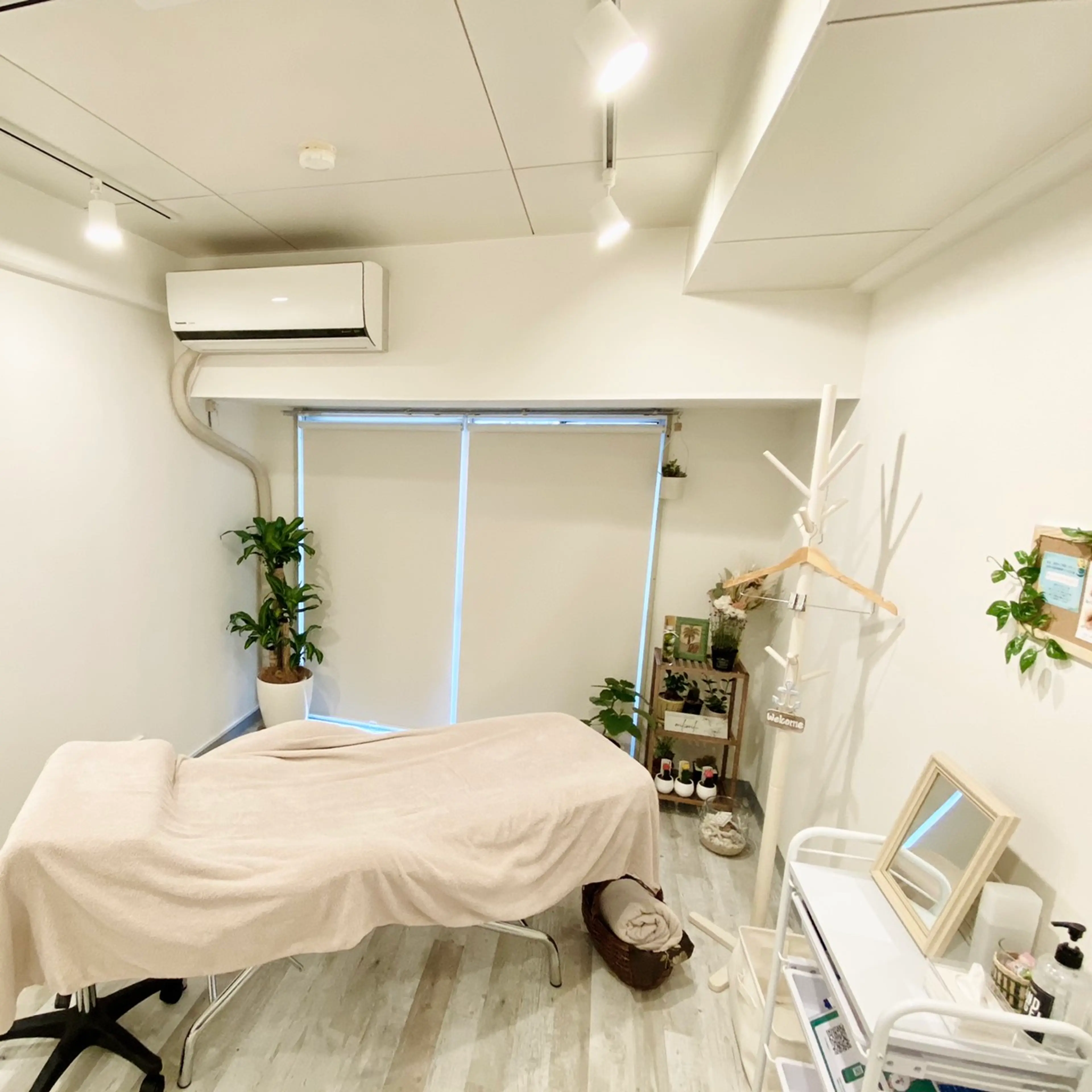 eyelash salon milimiliの内観・外観1