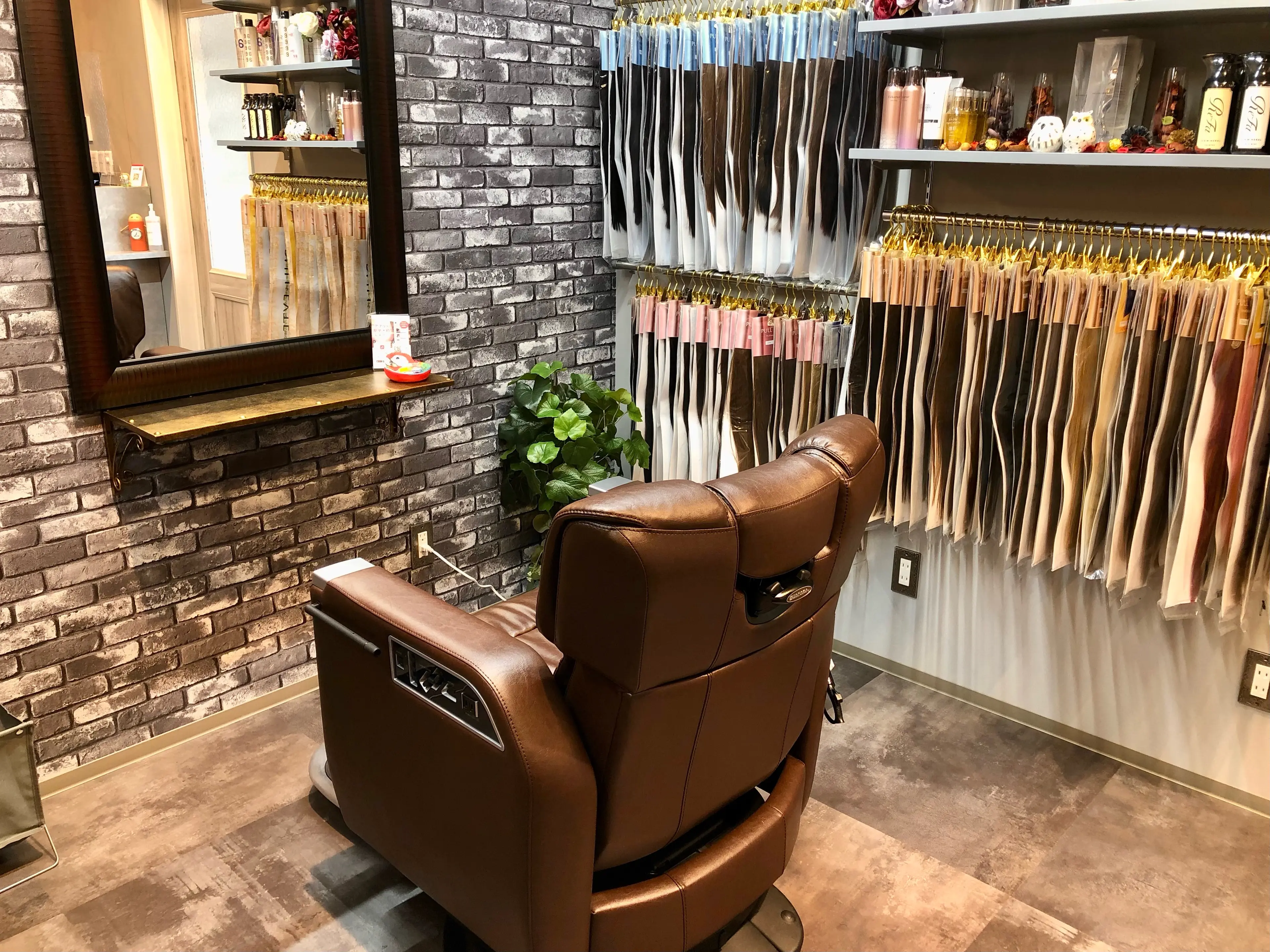 美容室　XI-ONの内観・外観3