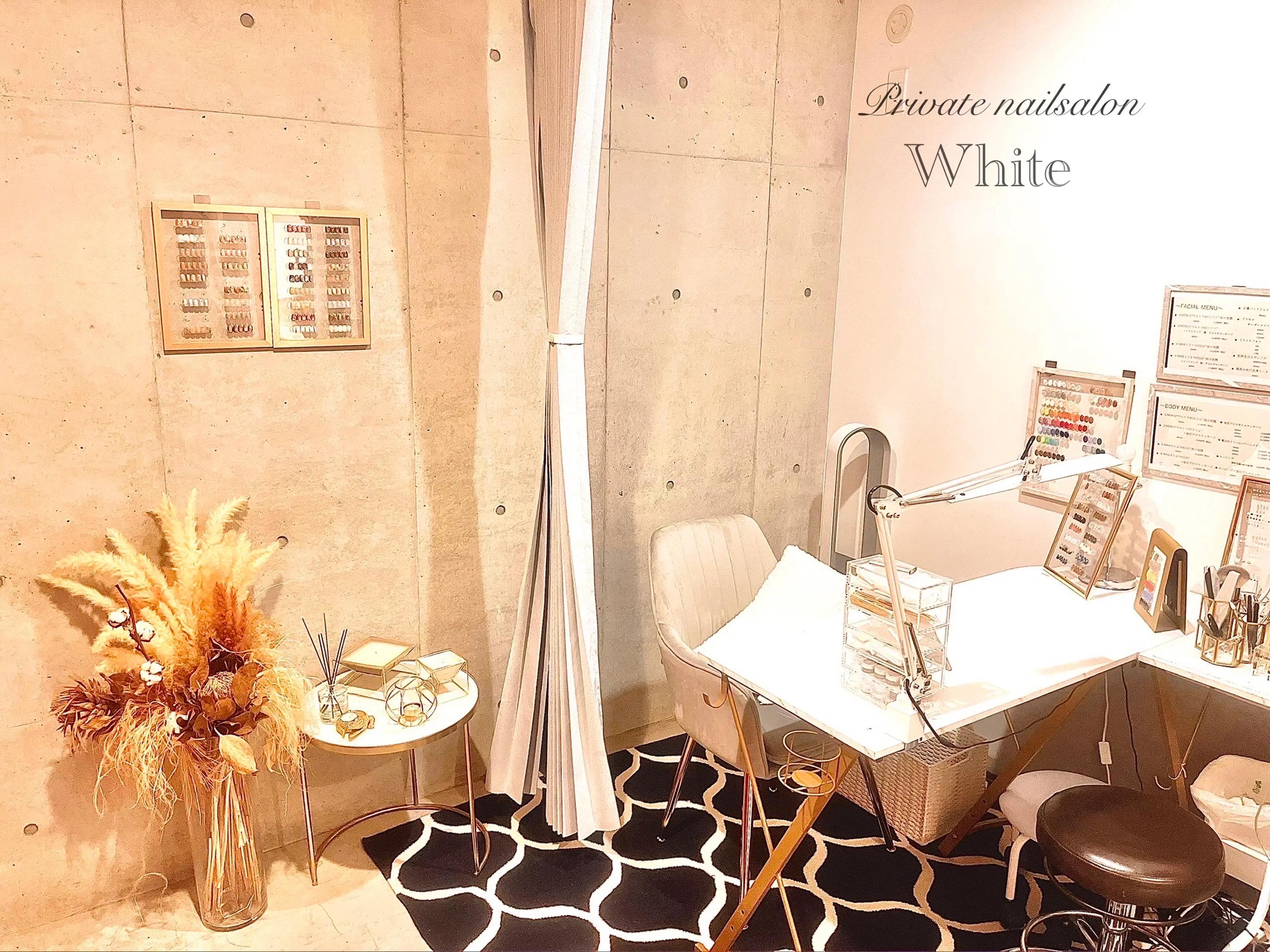 Whiteの内観・外観1