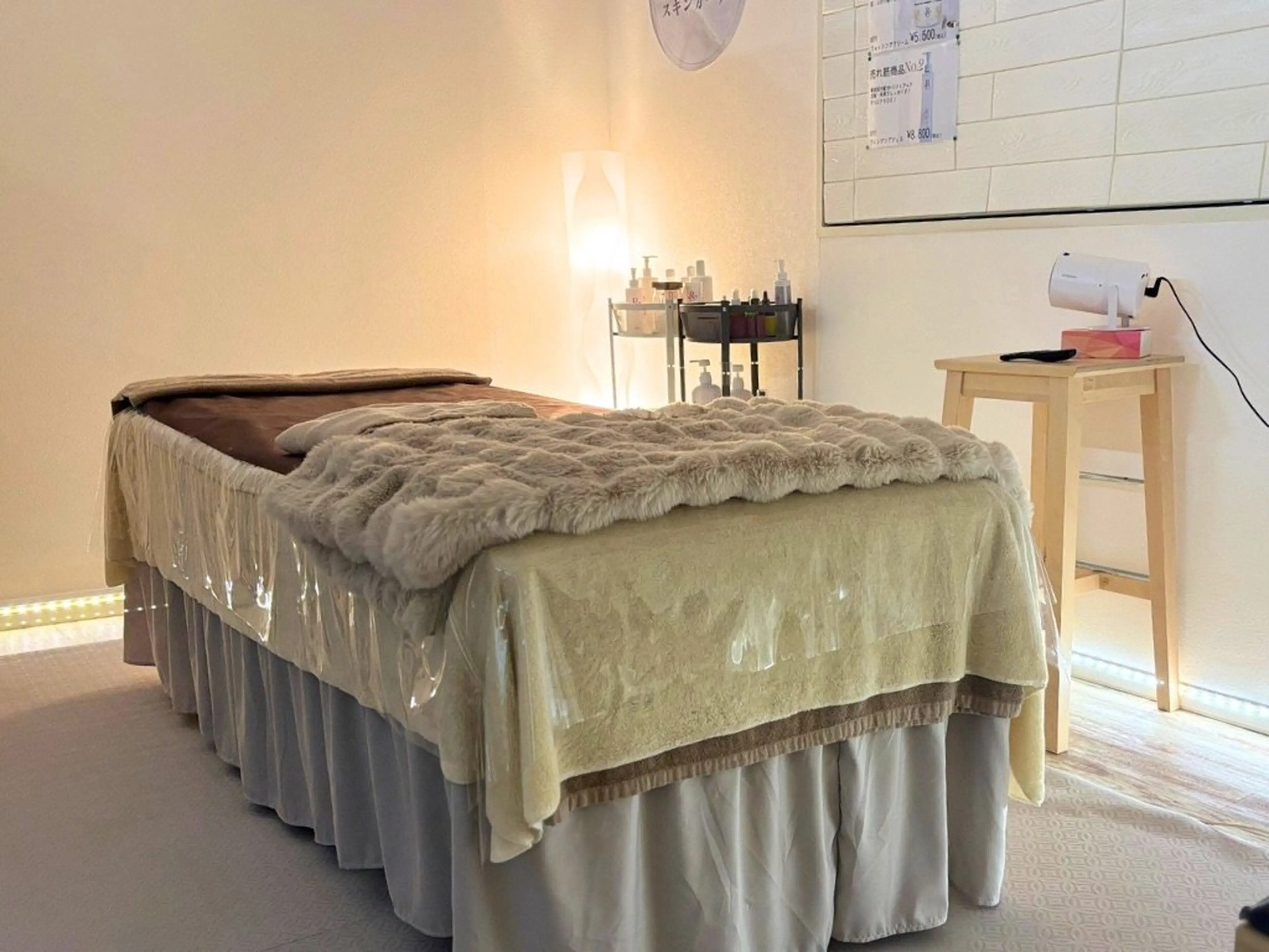 ALBAスキンガーデンの内観・外観1