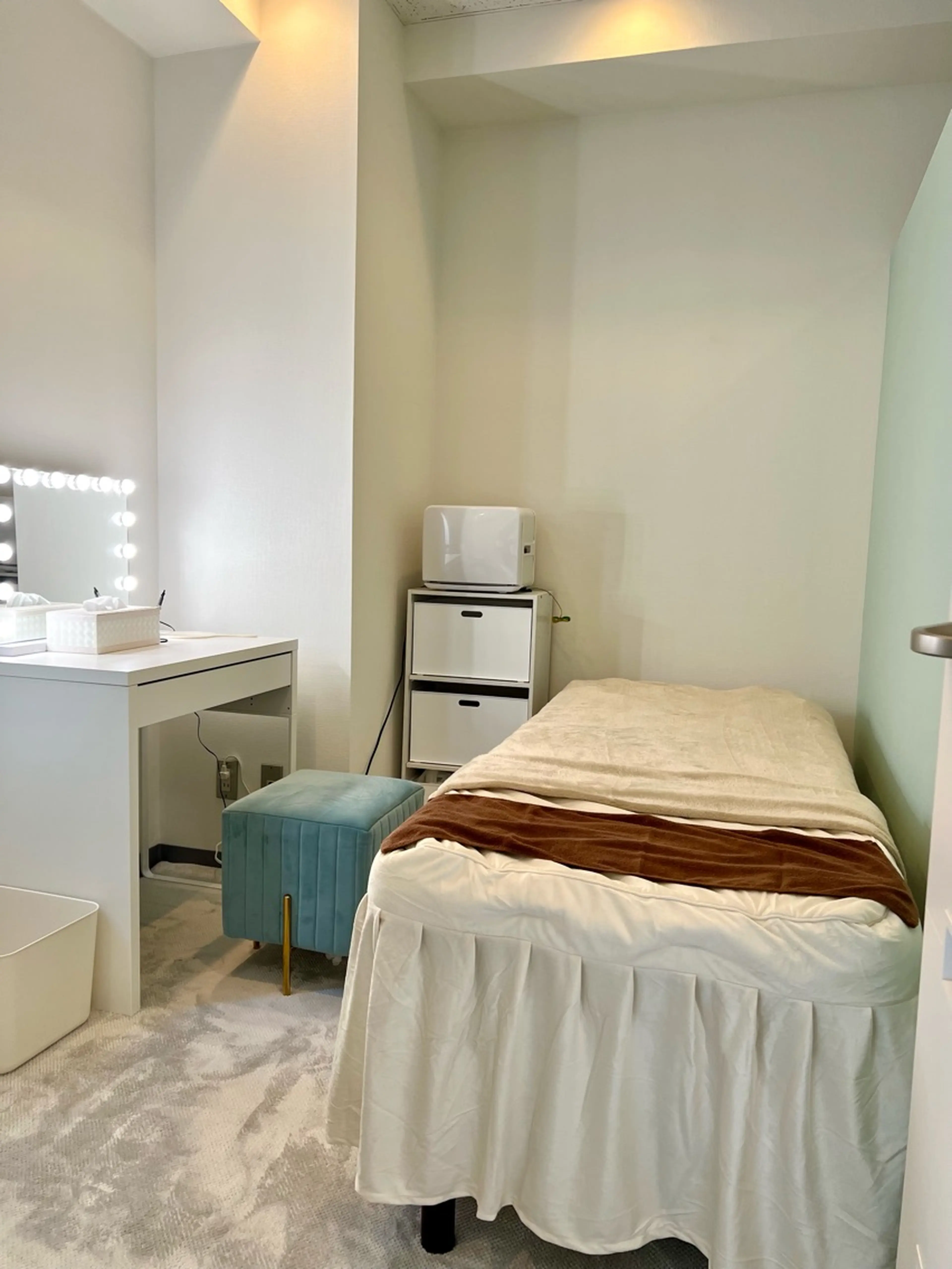 脱毛サロン９NINEの内観・外観2