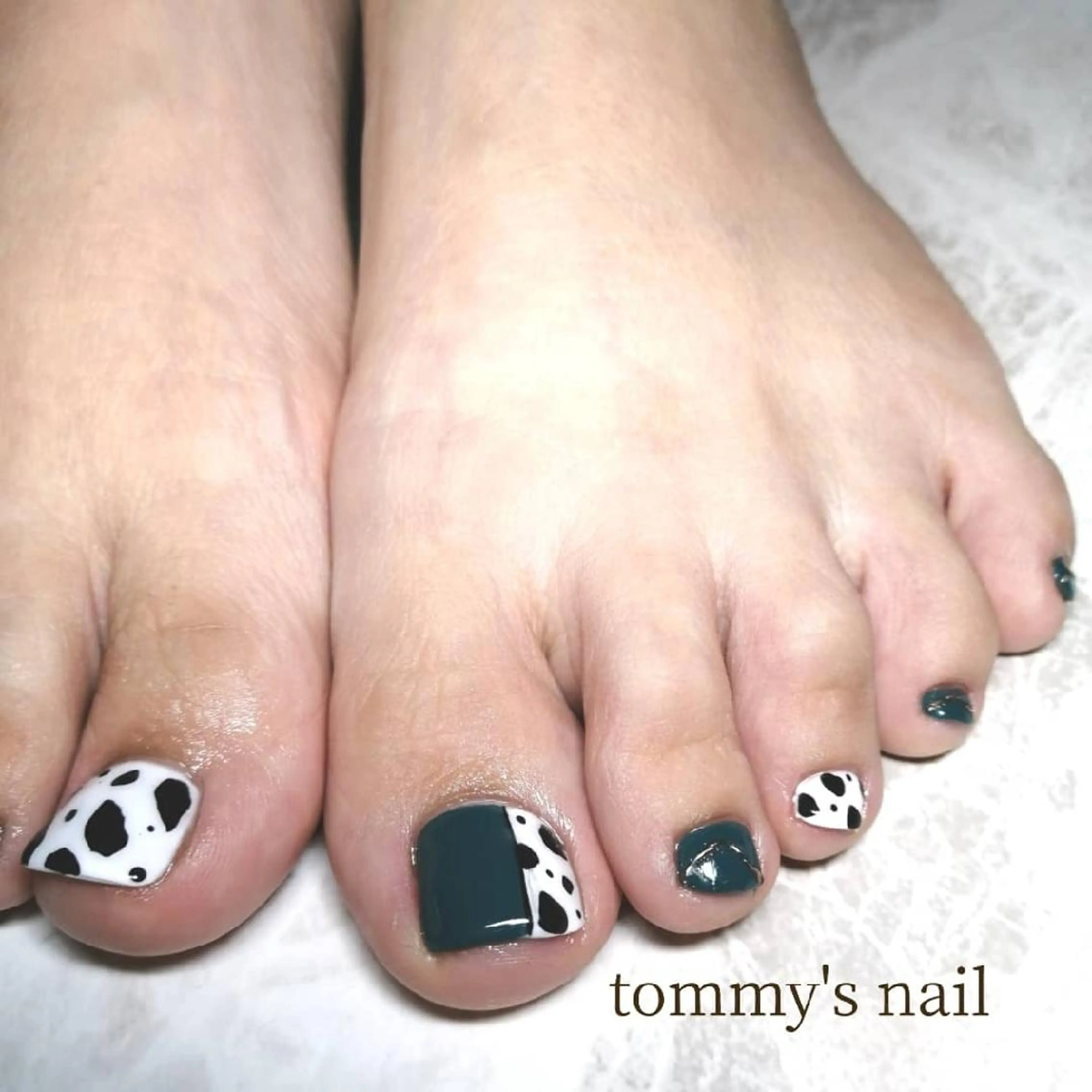 ネイル アートネイル フットネイル ワンカラーネイル tommy's nail所属・福岡/若よもぎ蒸し 全身美容が叶うサロンのネイルデザイン