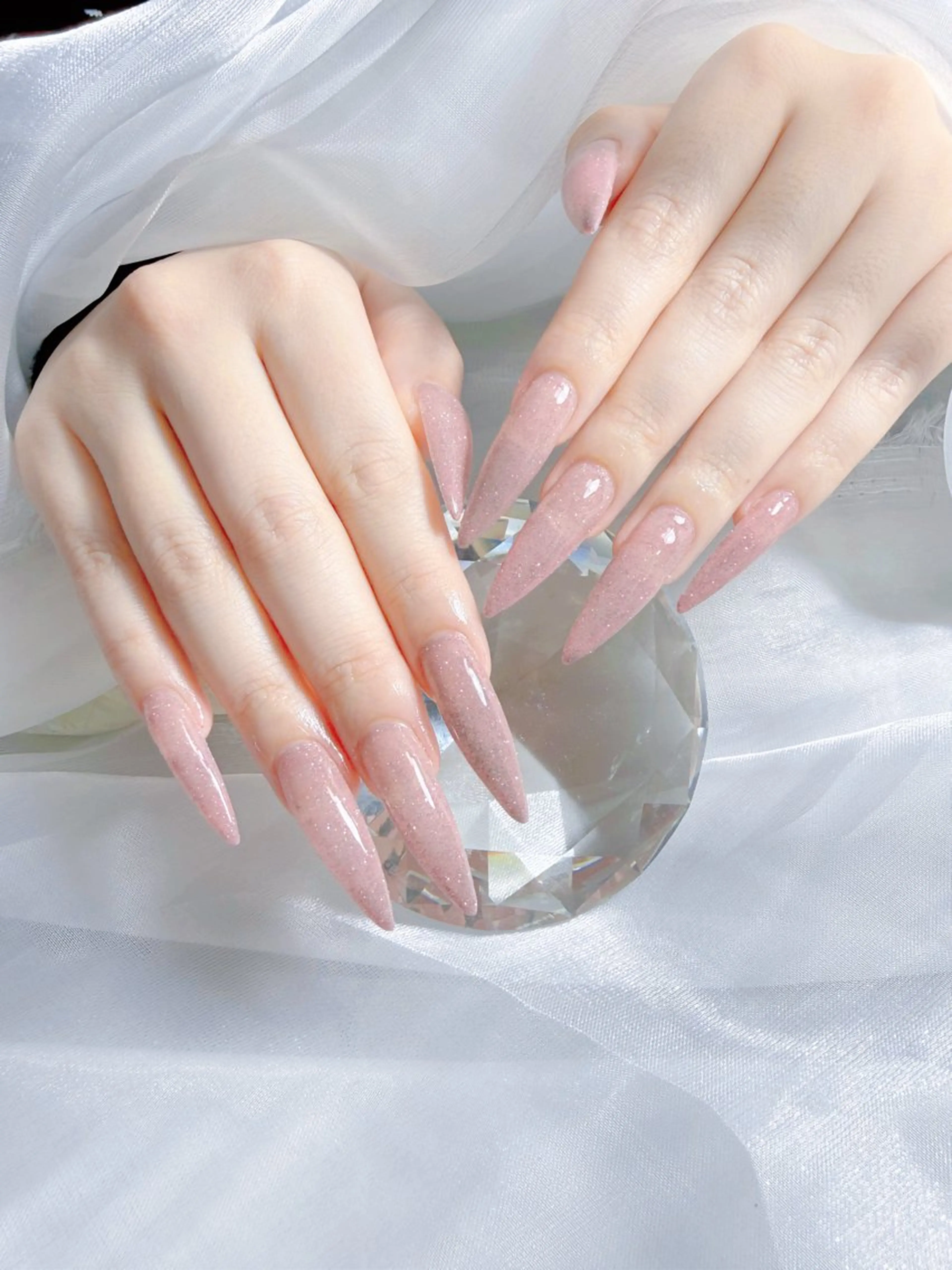 ネイル アートネイル フラッシュネイル ジェルネイル キラキラネイル ニュアンスネイル ハンドネイル Kitty Nailのネイルデザイン