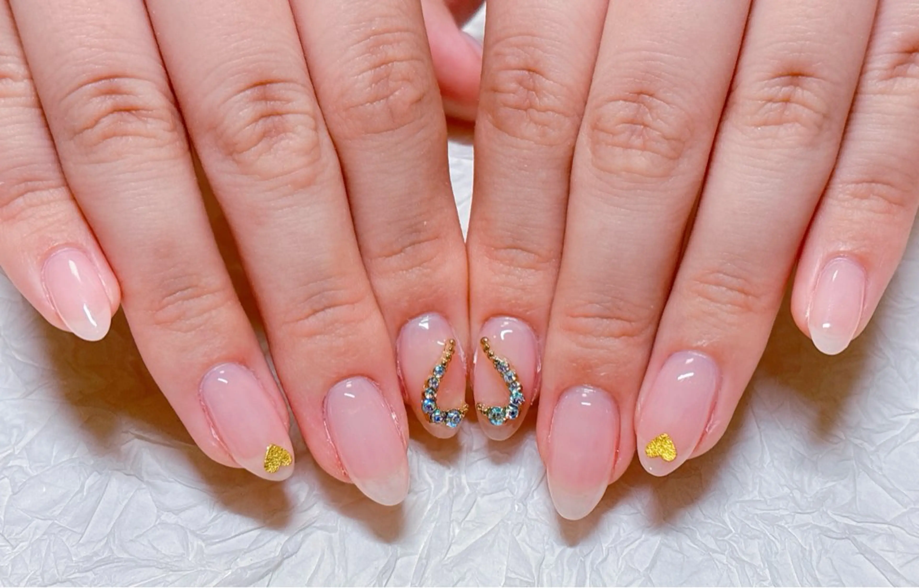 ネイル ハート ストーンネイル ハンドネイル ゆ か_Nails💫のネイルデザイン