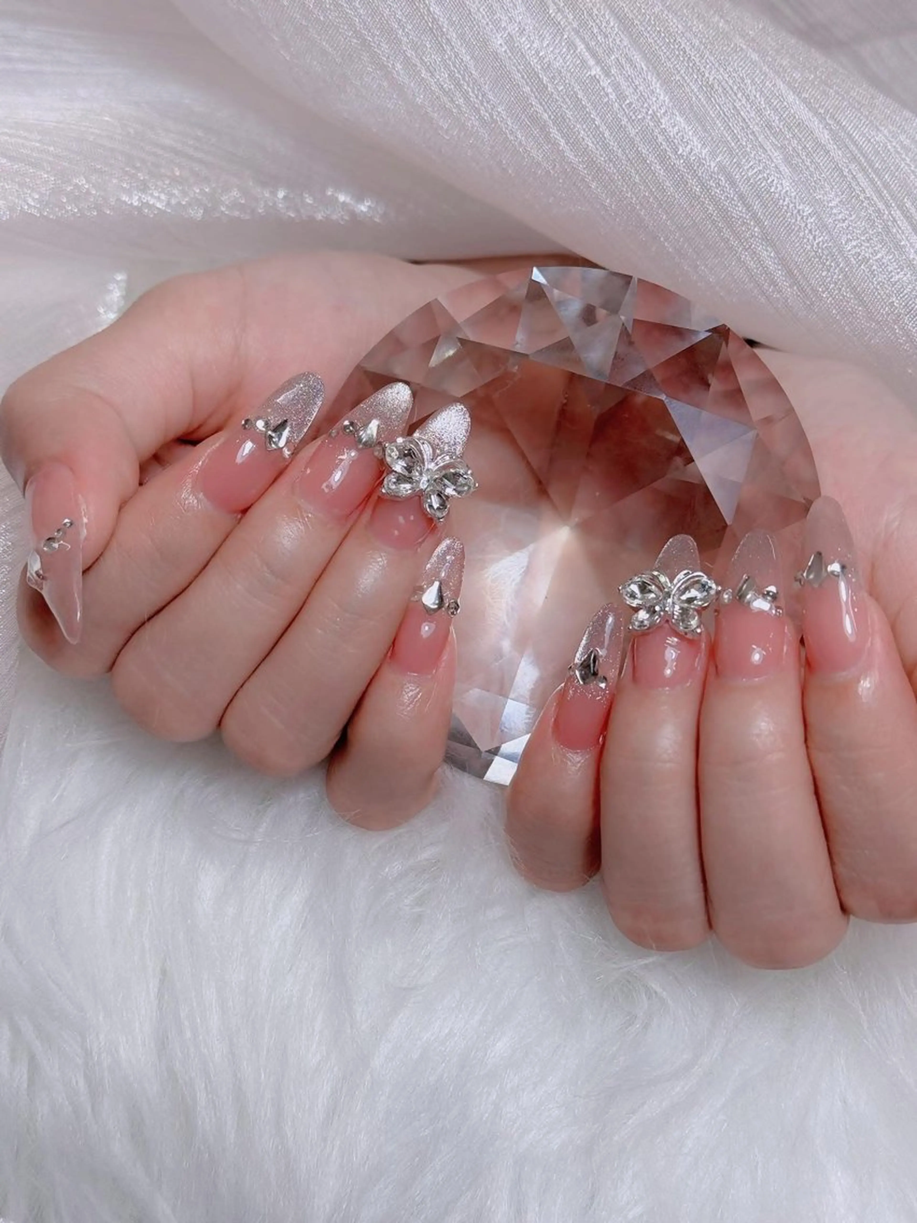 ネイル ストーンネイル ハンドネイル Sora Nail所属・Sora Nailのネイルデザイン