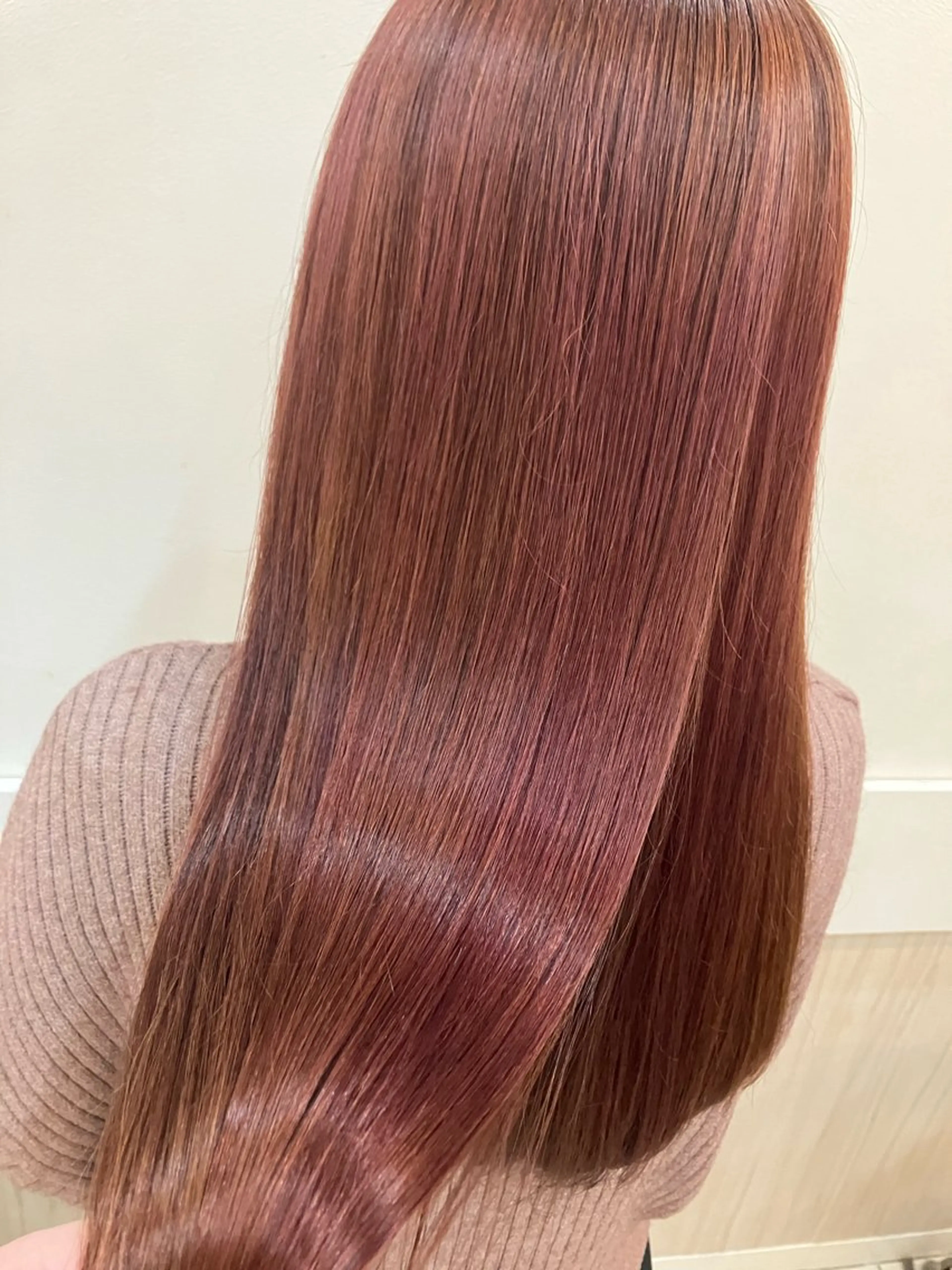 ロング カット ヘアカラー yukari 艶髪ヘアのヘアスタイル