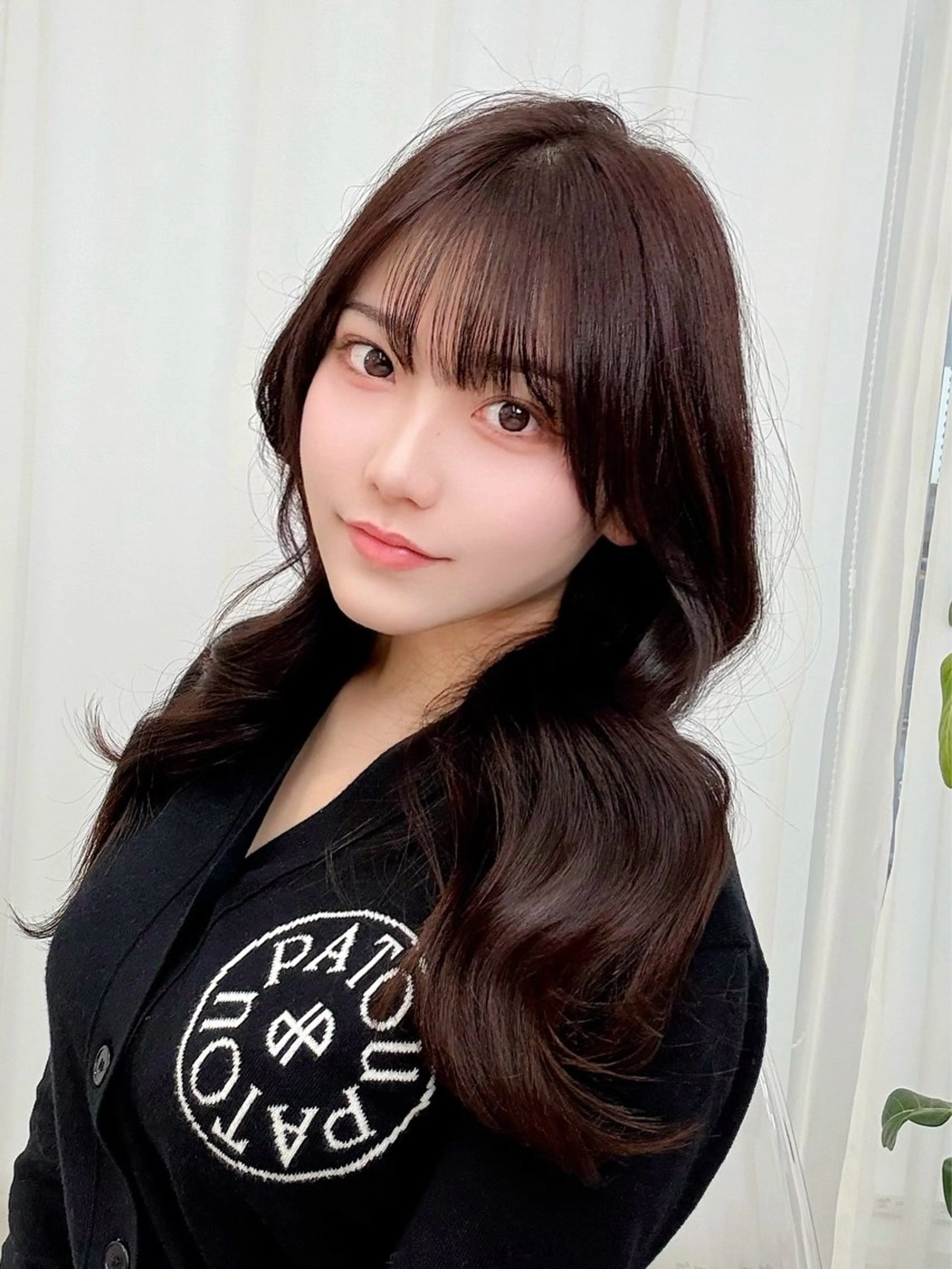 ロング カット Rayreee　原宿・表参道所属・前髪顔周り 韓国前髪Hirotoのヘアスタイル