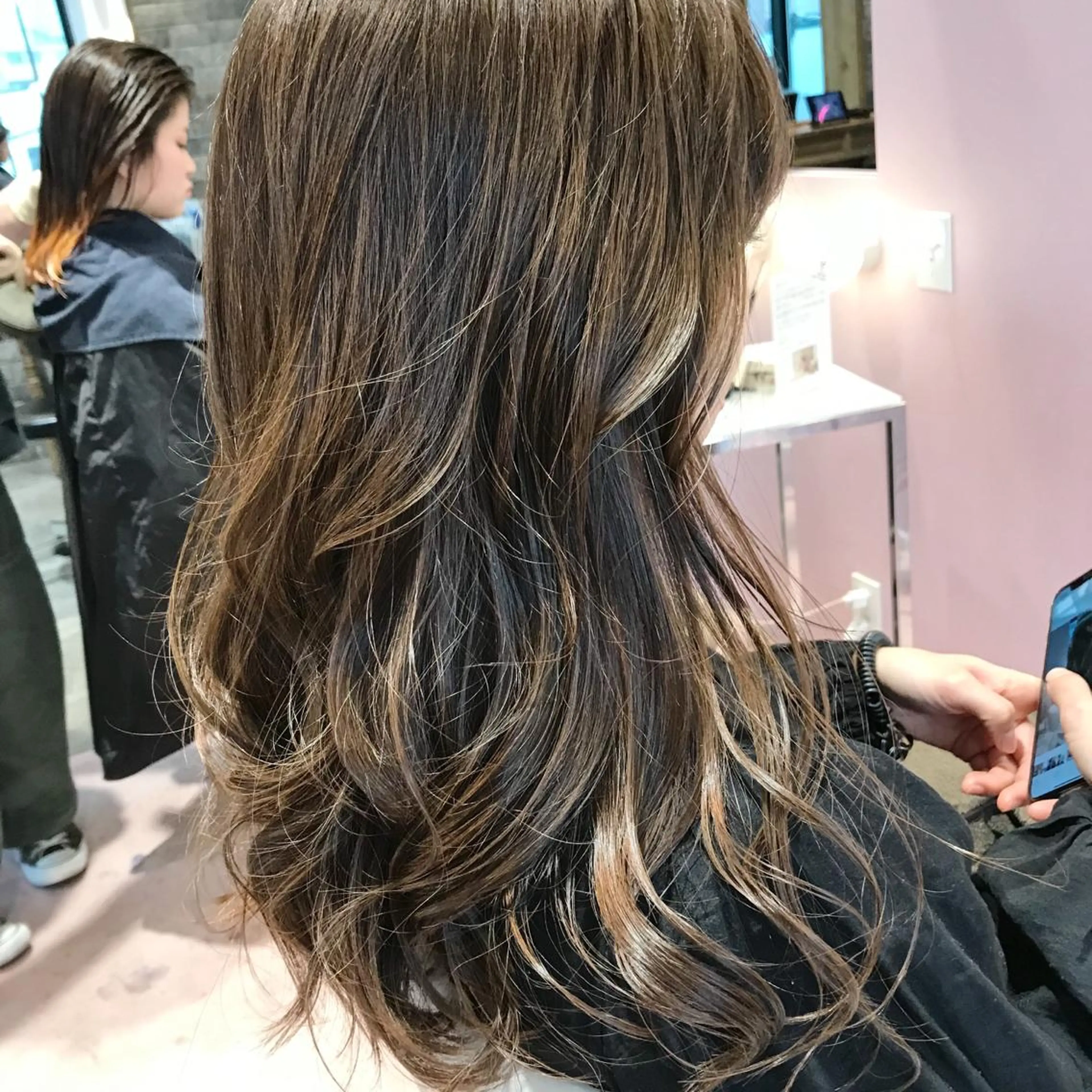 セミロング カット ヘアカラー トリートメント 所渉/韓国レイヤー /ウルフカットのヘアスタイル