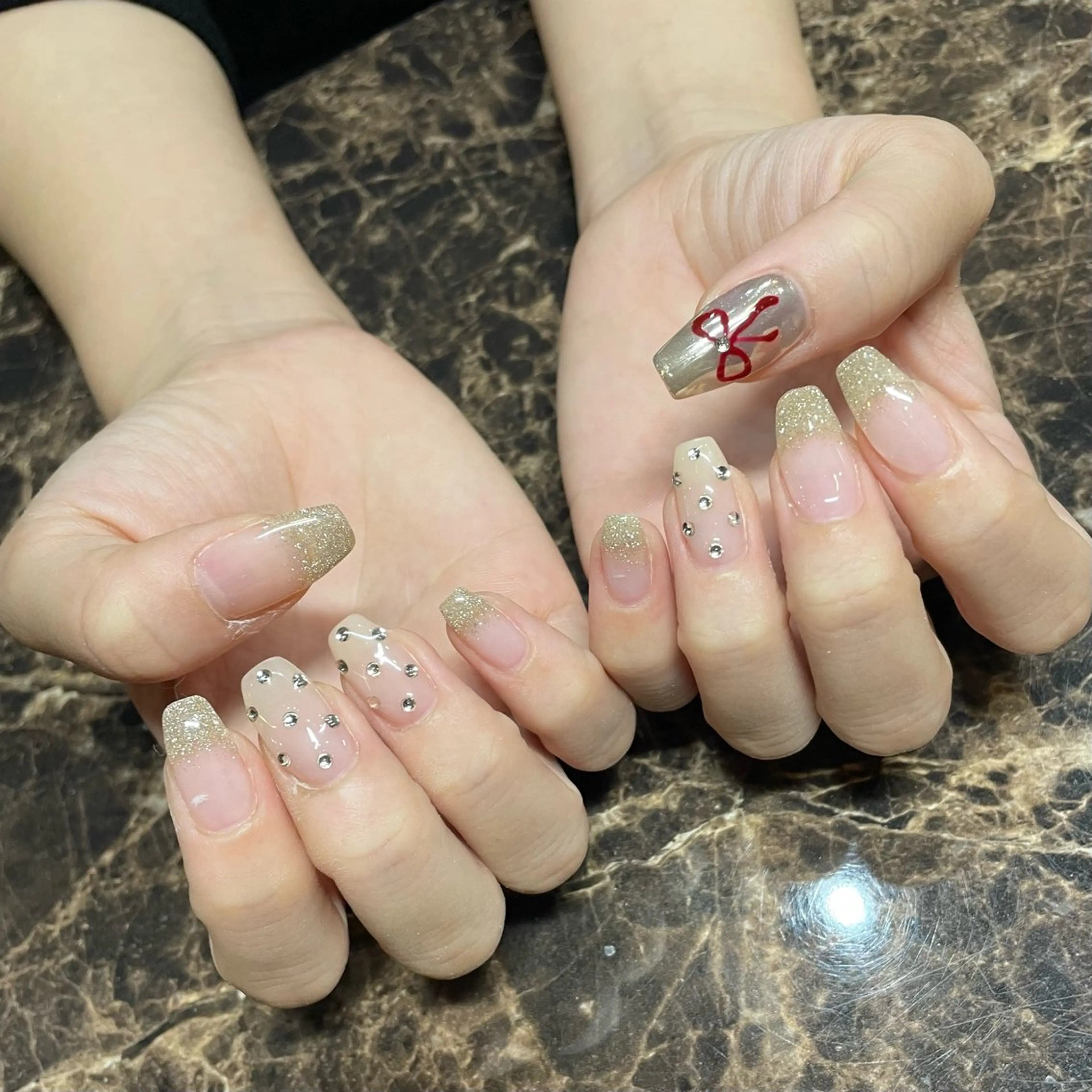 ネイル 持ち込み ハンドネイル IROHA NAIL 横山佳那のネイルデザイン