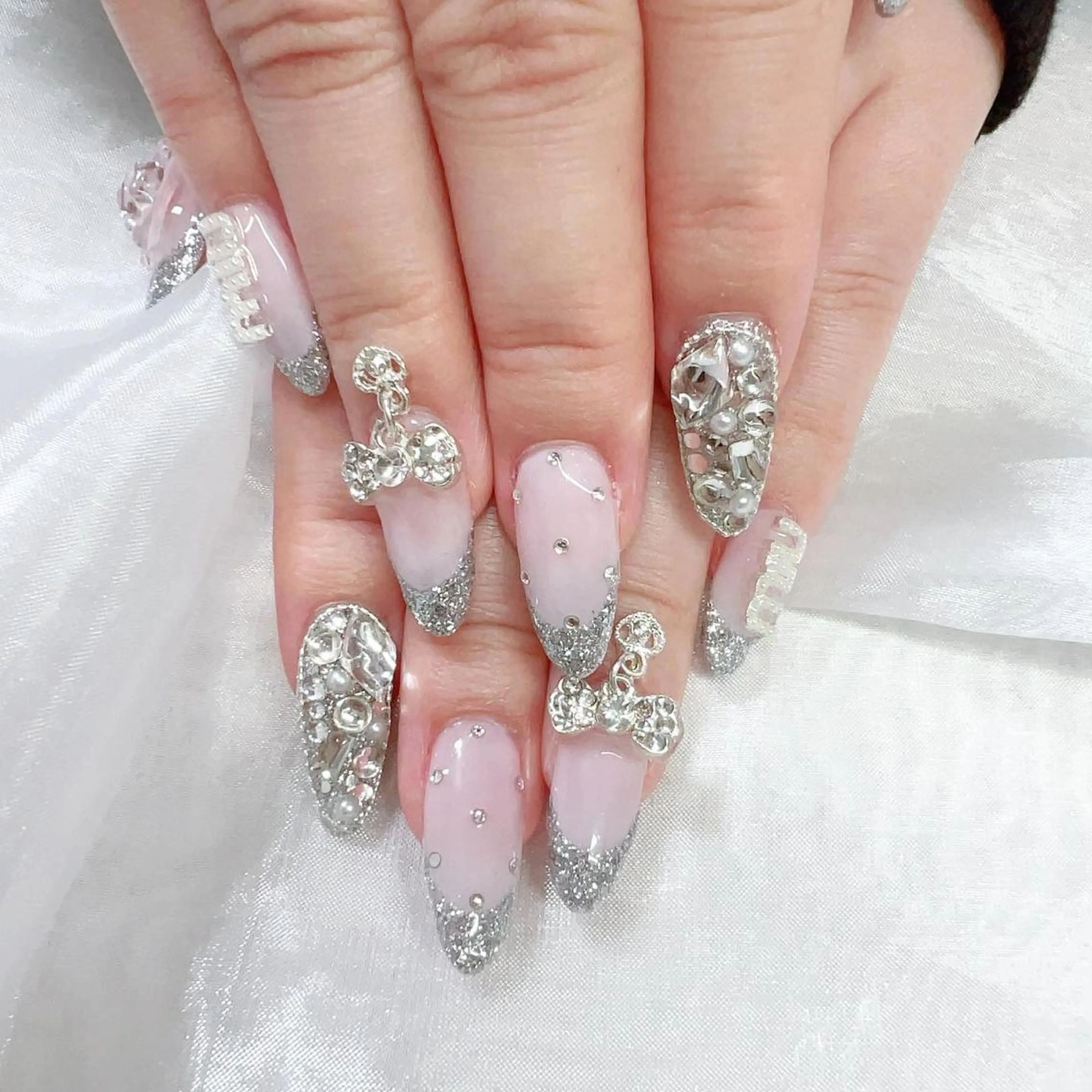 ネイル Rire_eye+beauty_nail所属・Rire_ nail_yukiのネイルデザイン