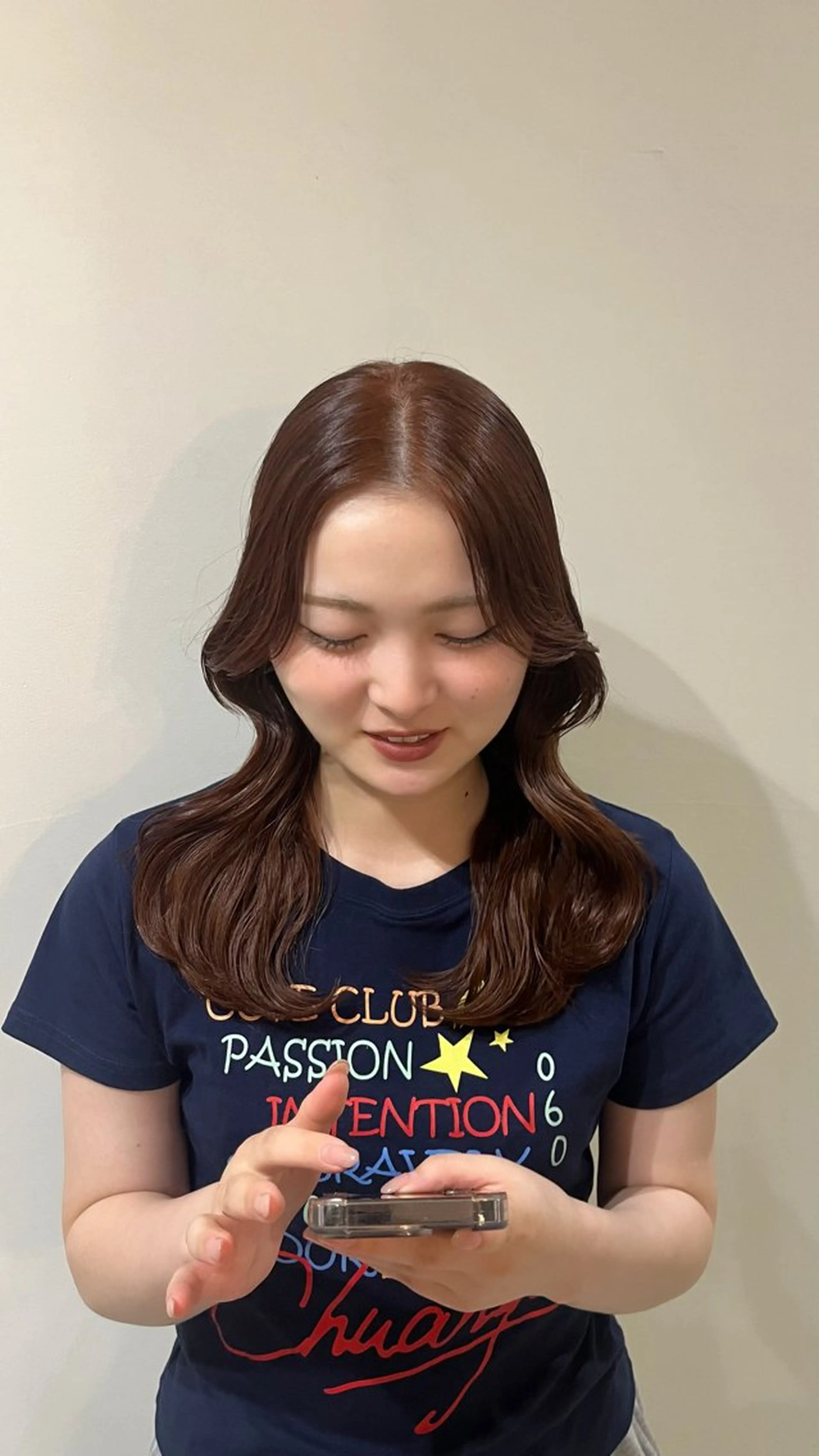 ミディアム カラー カット ヘアカラー 透明感カラー🫧🤍 /wakaのヘアスタイル