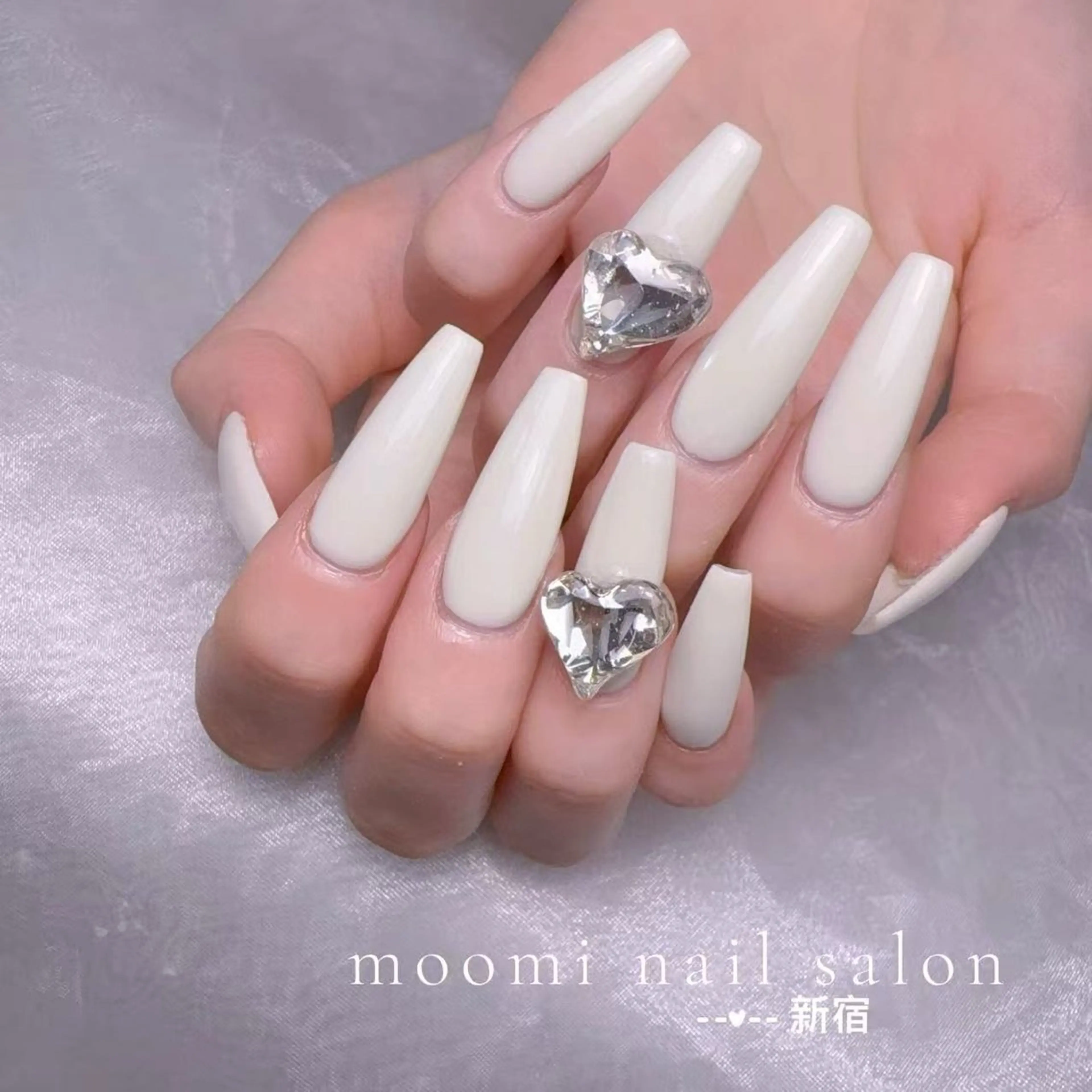 ネイル ハンドネイル Moomi あずりのネイルデザイン