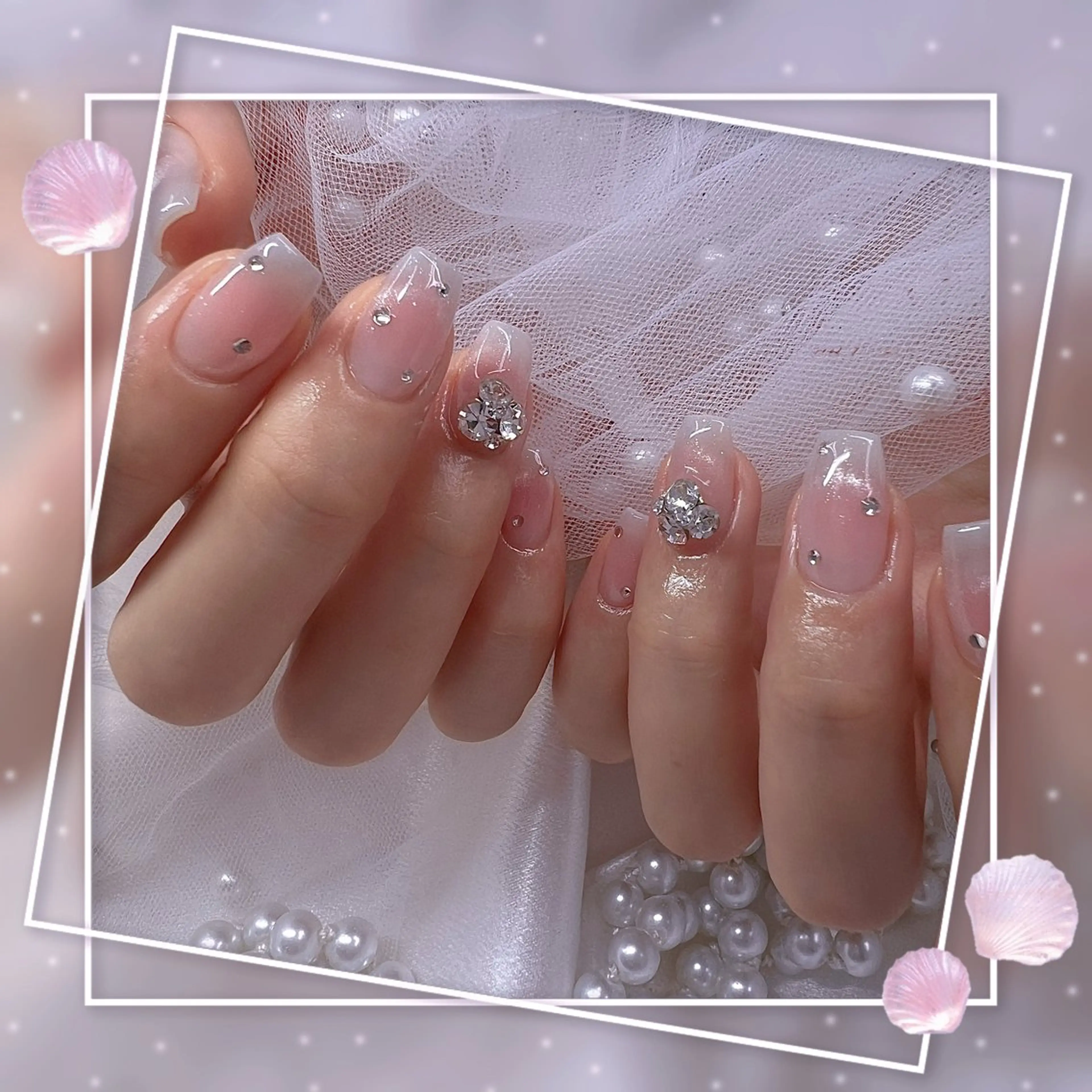 ネイル チークネイル フレンチネイル ガーリー グラデーション マグネットネイル ハンドネイル ハンドケア Chill Nailsalonのネイルデザイン