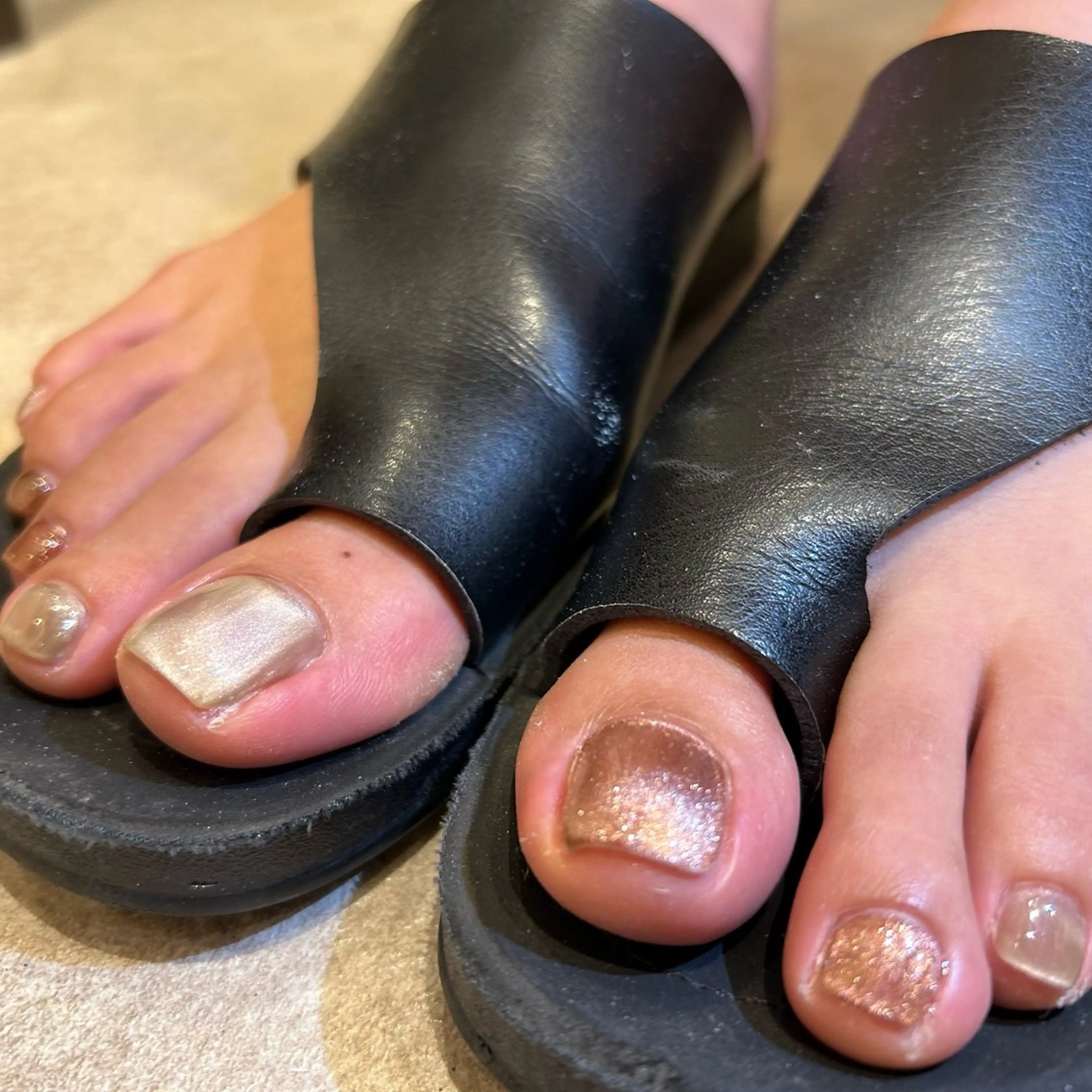 ネイル ブラウン マグネットネイル フットネイル ハンドケア Amys nail ハナのネイルデザイン