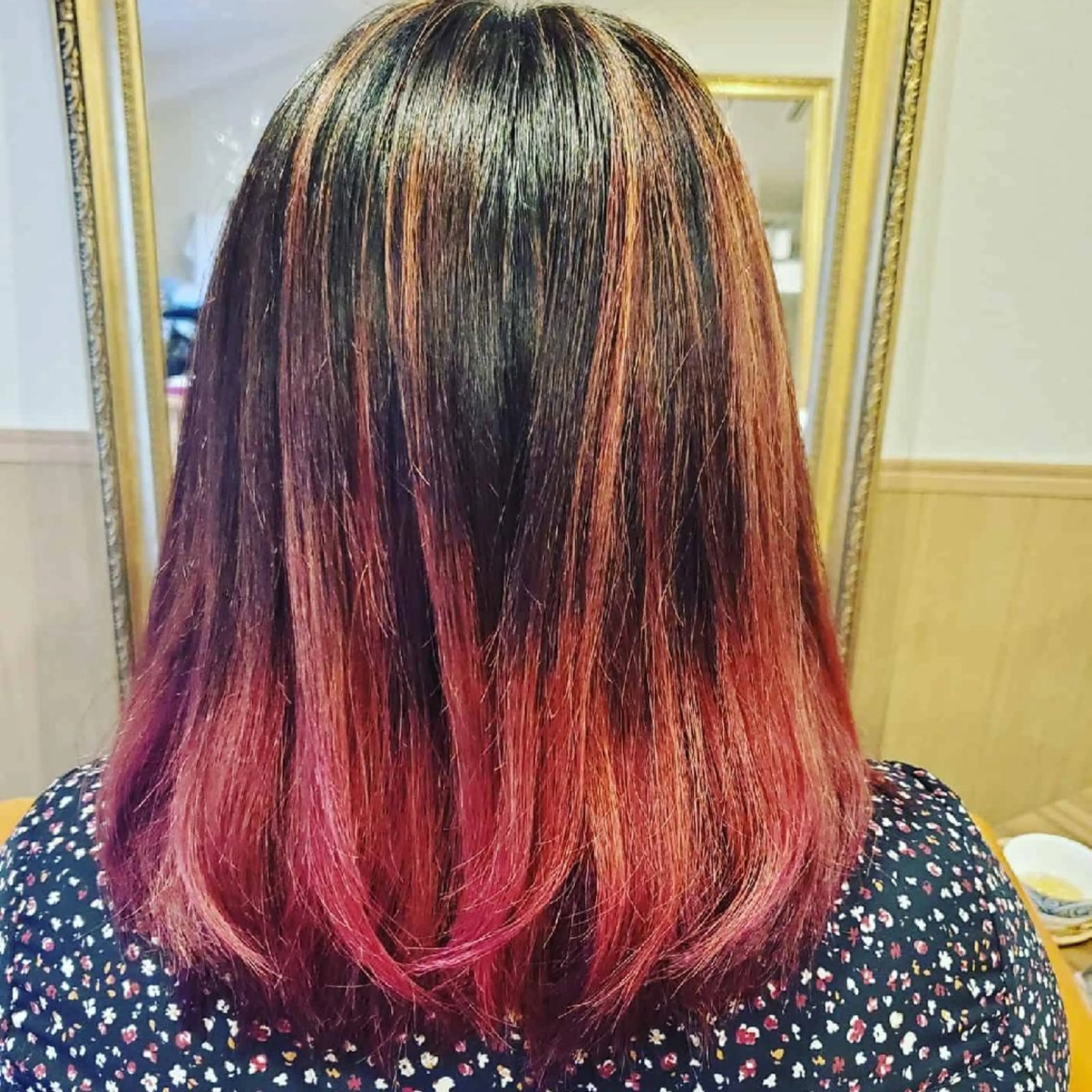 ミディアム カラー アディクシーカラー ブリーチ グラデーションカラー ハイライトカラー 外国人風カラー ヘアカラー spa hair  ark 富井直美のヘアスタイル