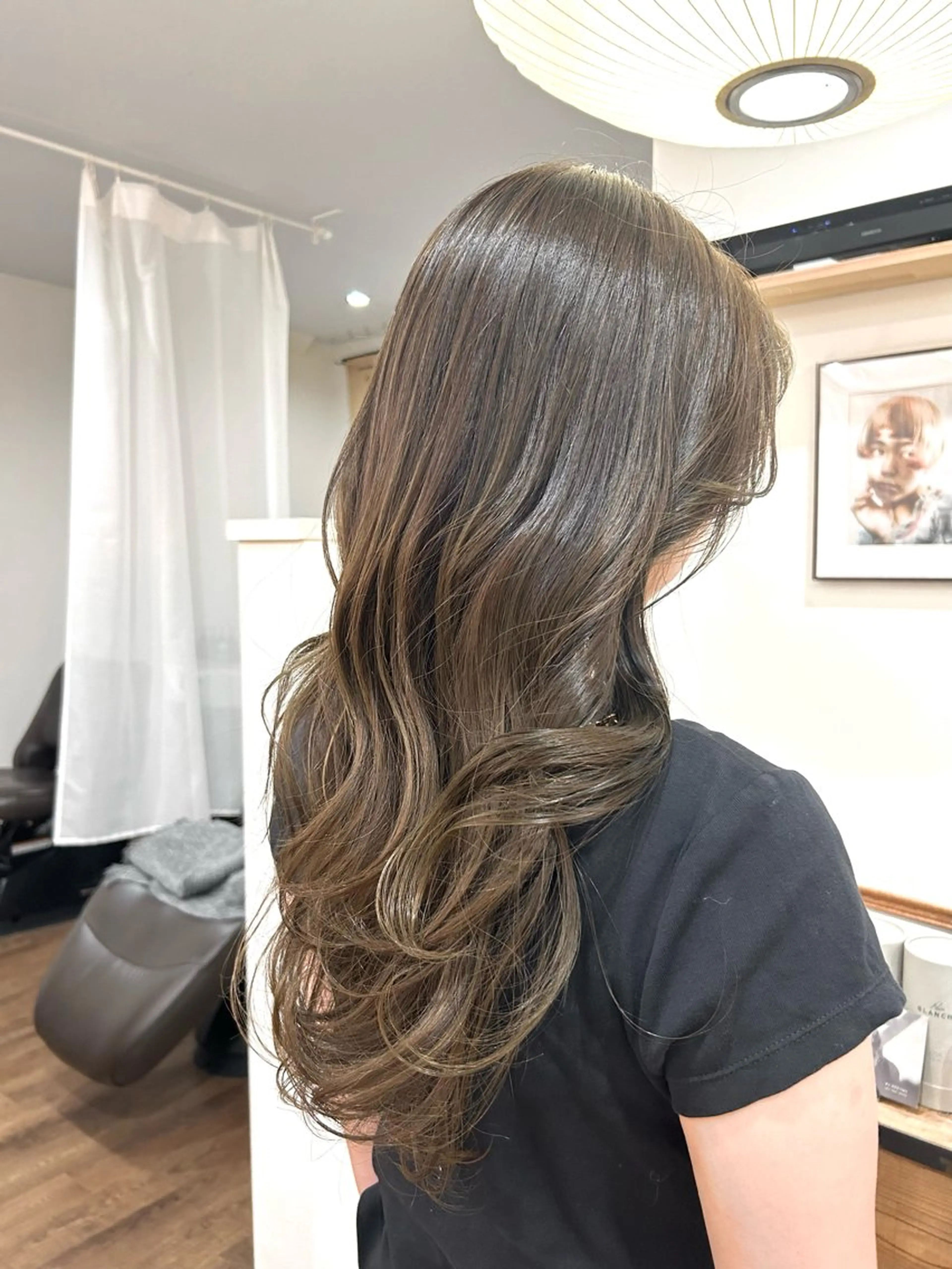 ロング カラー 透明感カラー グレージュ ヘアカラー 久保田 優のヘアスタイル