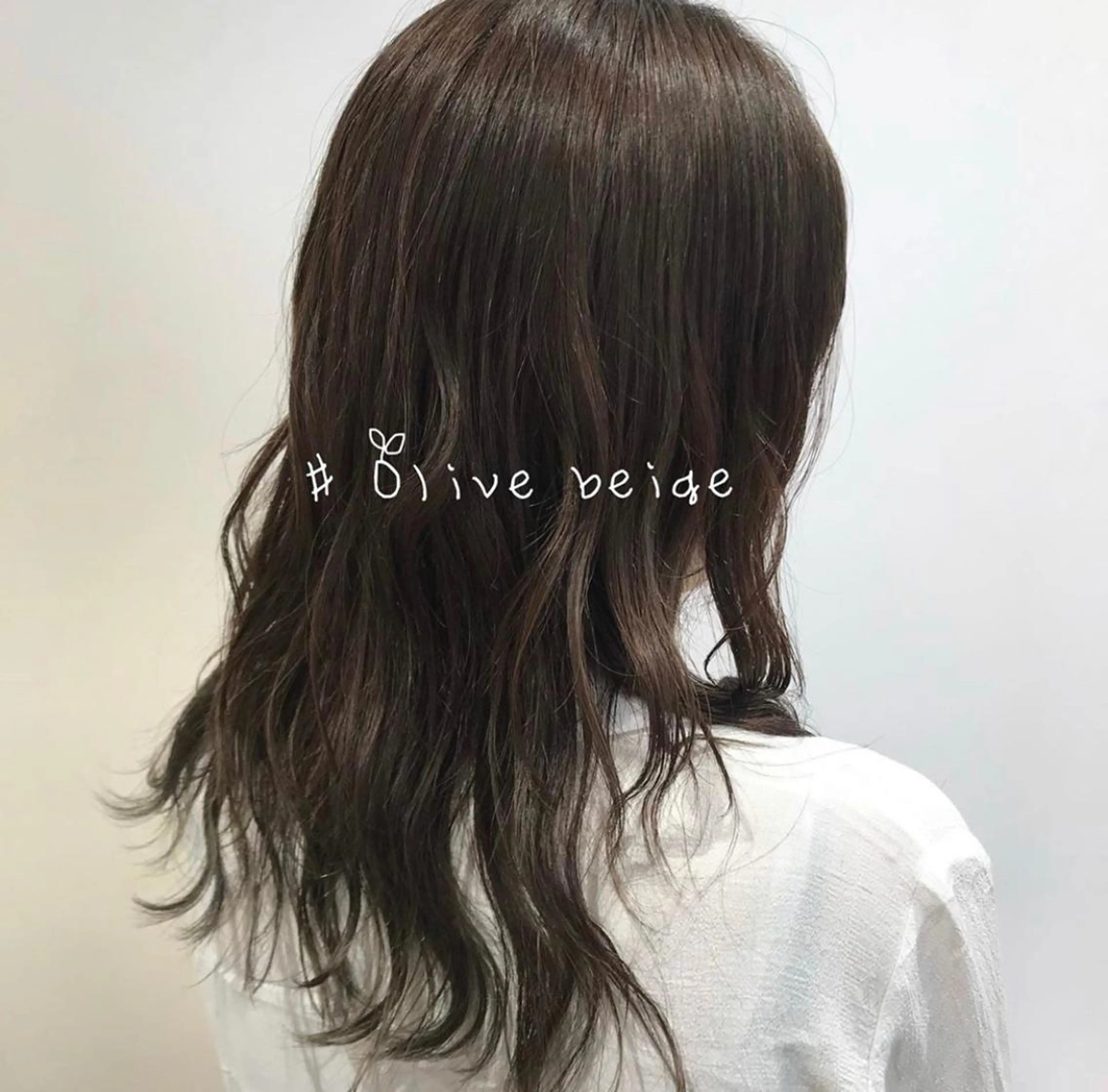 カラー ヘアアレンジ 詩 奈のヘアスタイル