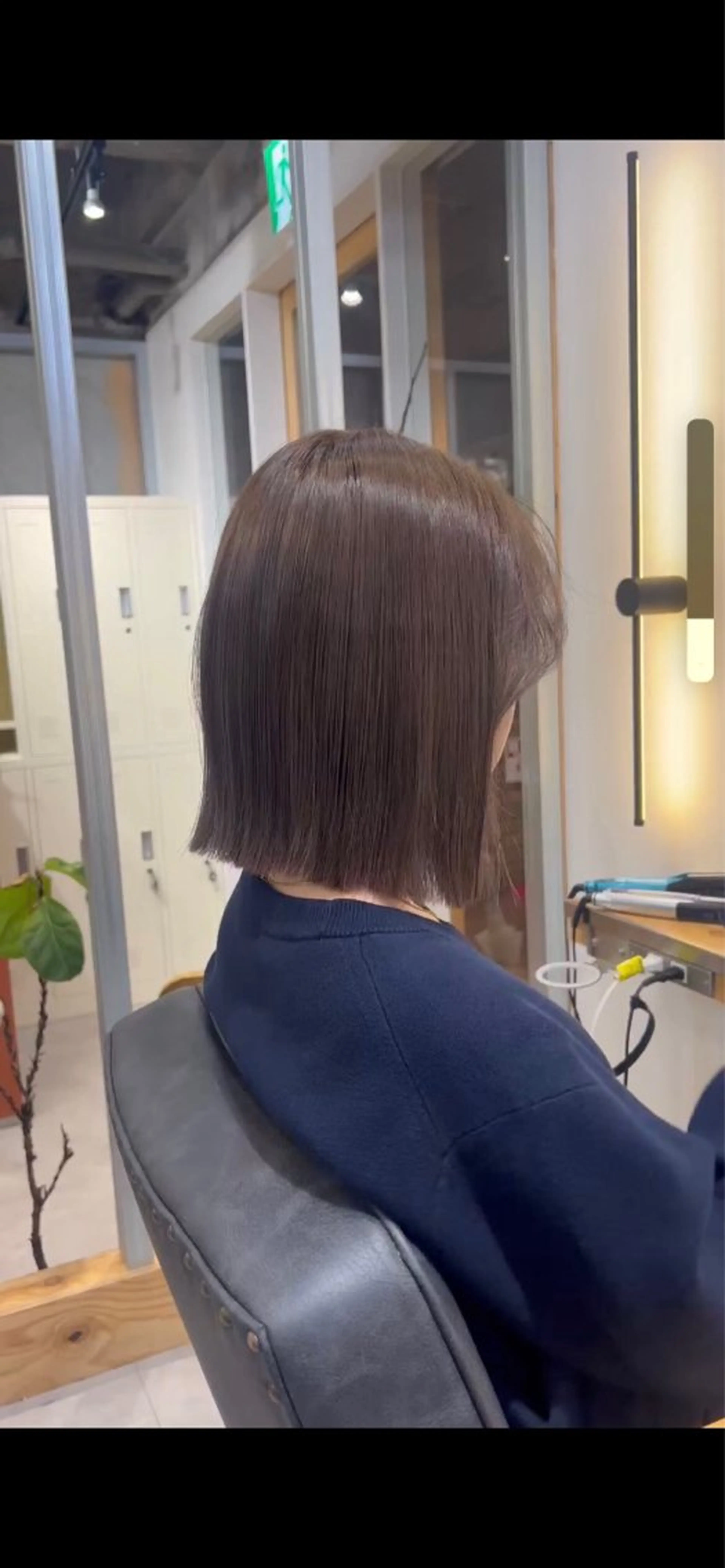 ショート カラー 切りっぱなしボブ ボブ カット ヘアカラー ioe 元町のヘアスタイル