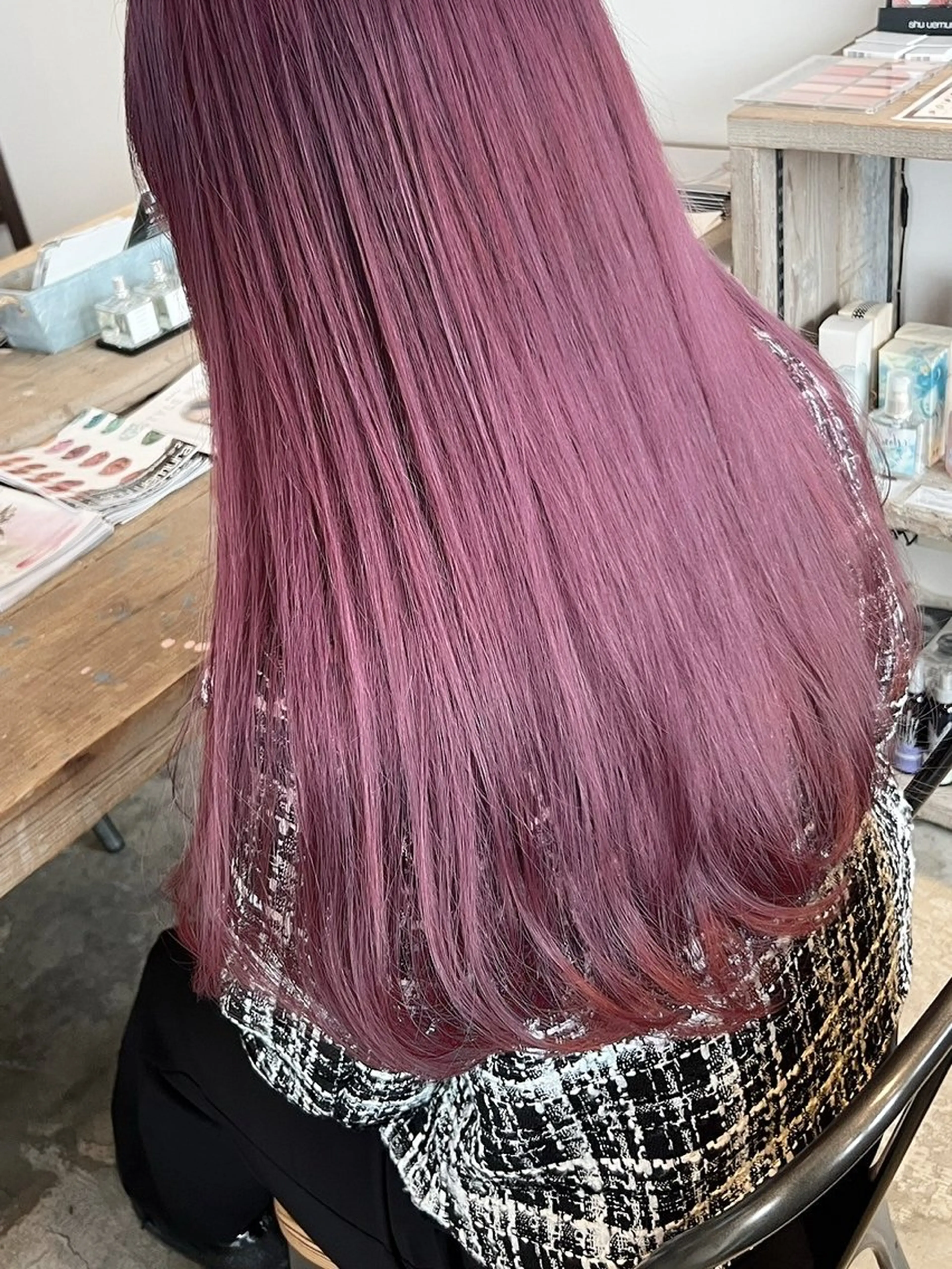ロング カラー 1005mille cinq所属・岸下 理緒のヘアスタイル