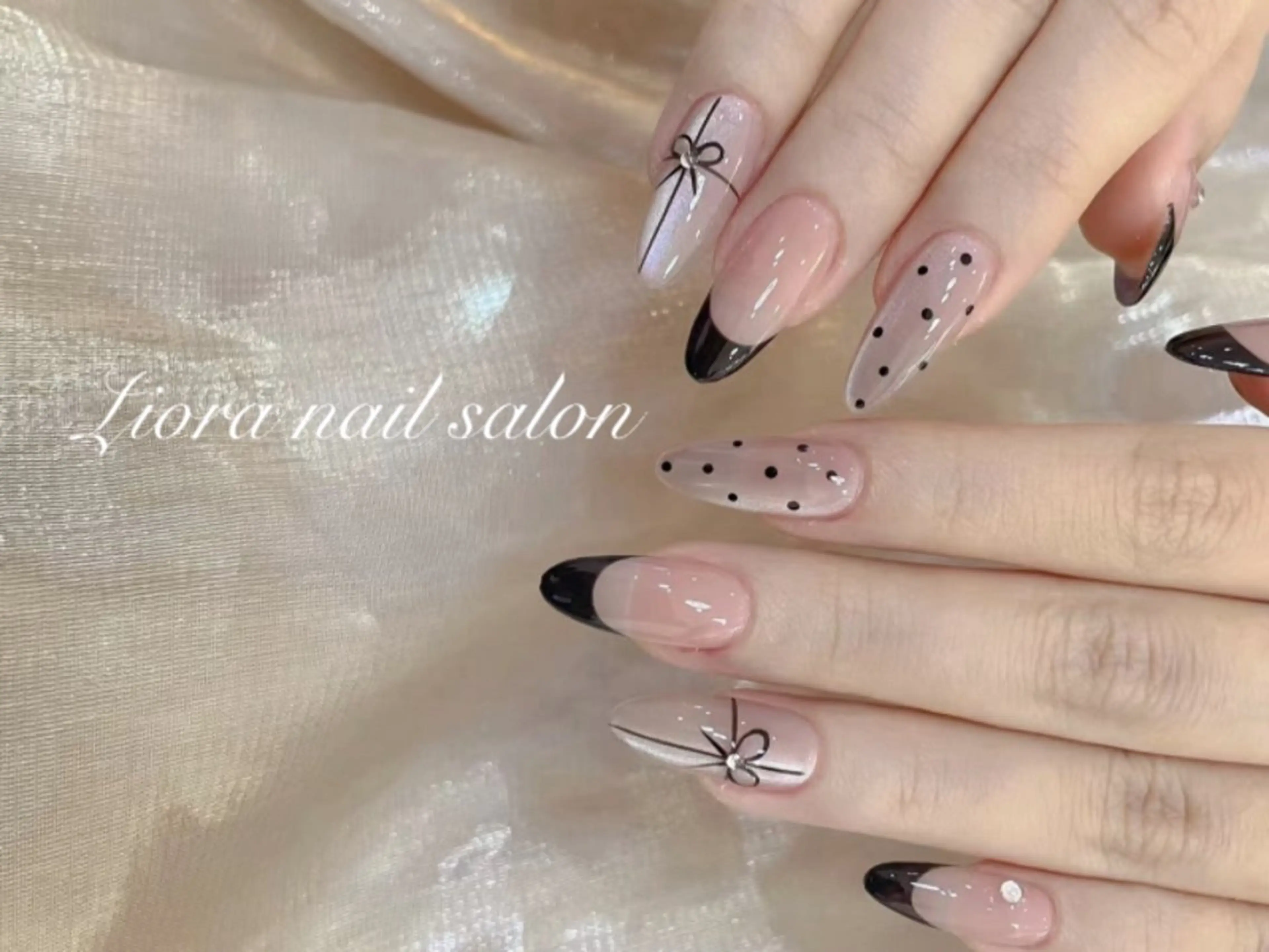 ネイル フレンチネイル ジェルネイル ガーリー グラデーション キラキラネイル ハンドネイル Liora ネイルサロン所属・Liora nail salonのネイルデザイン