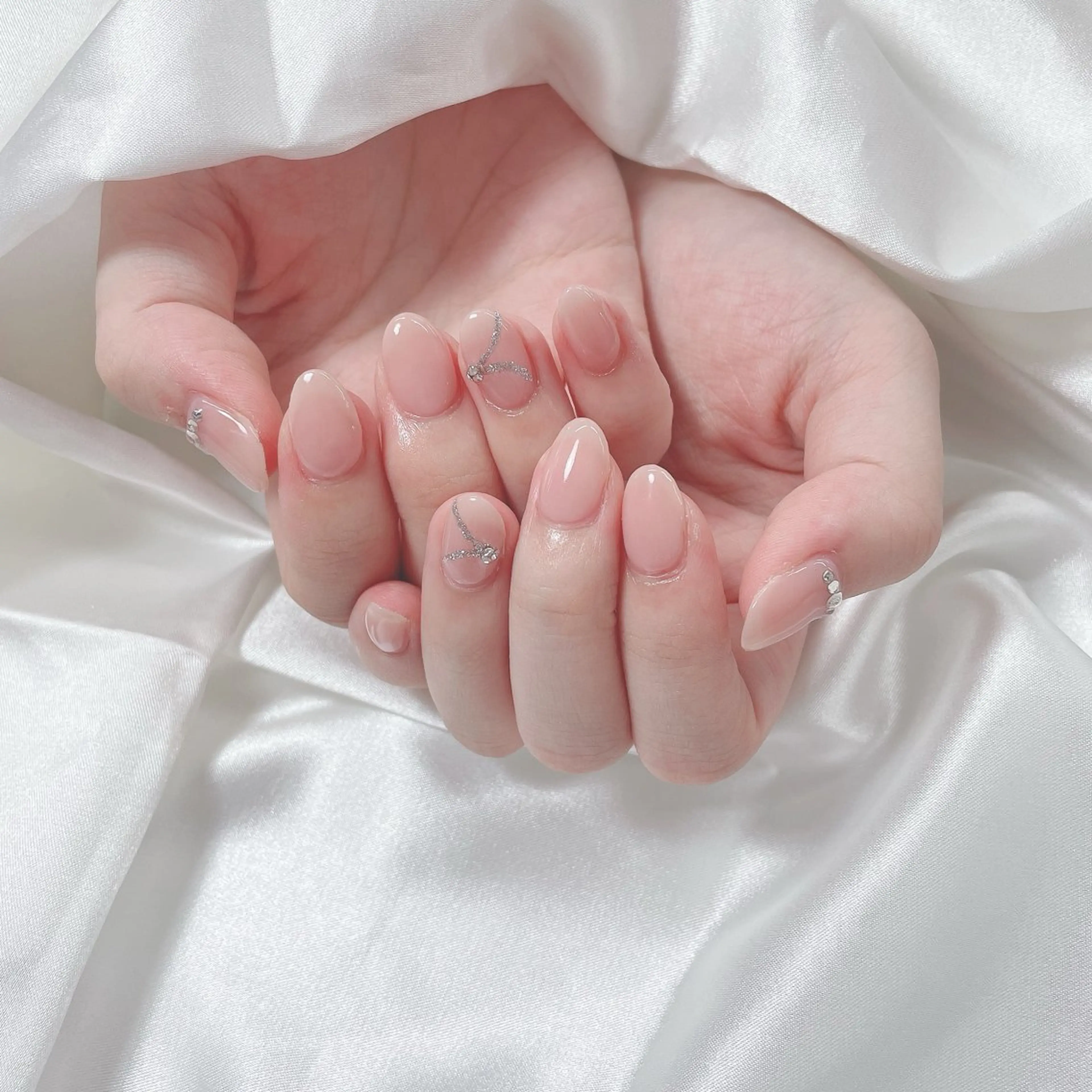 ネイル アートネイル ジェルネイル グラデーション キラキラネイル ラメ(グリッター) Viola. TOMOMIのネイルデザイン