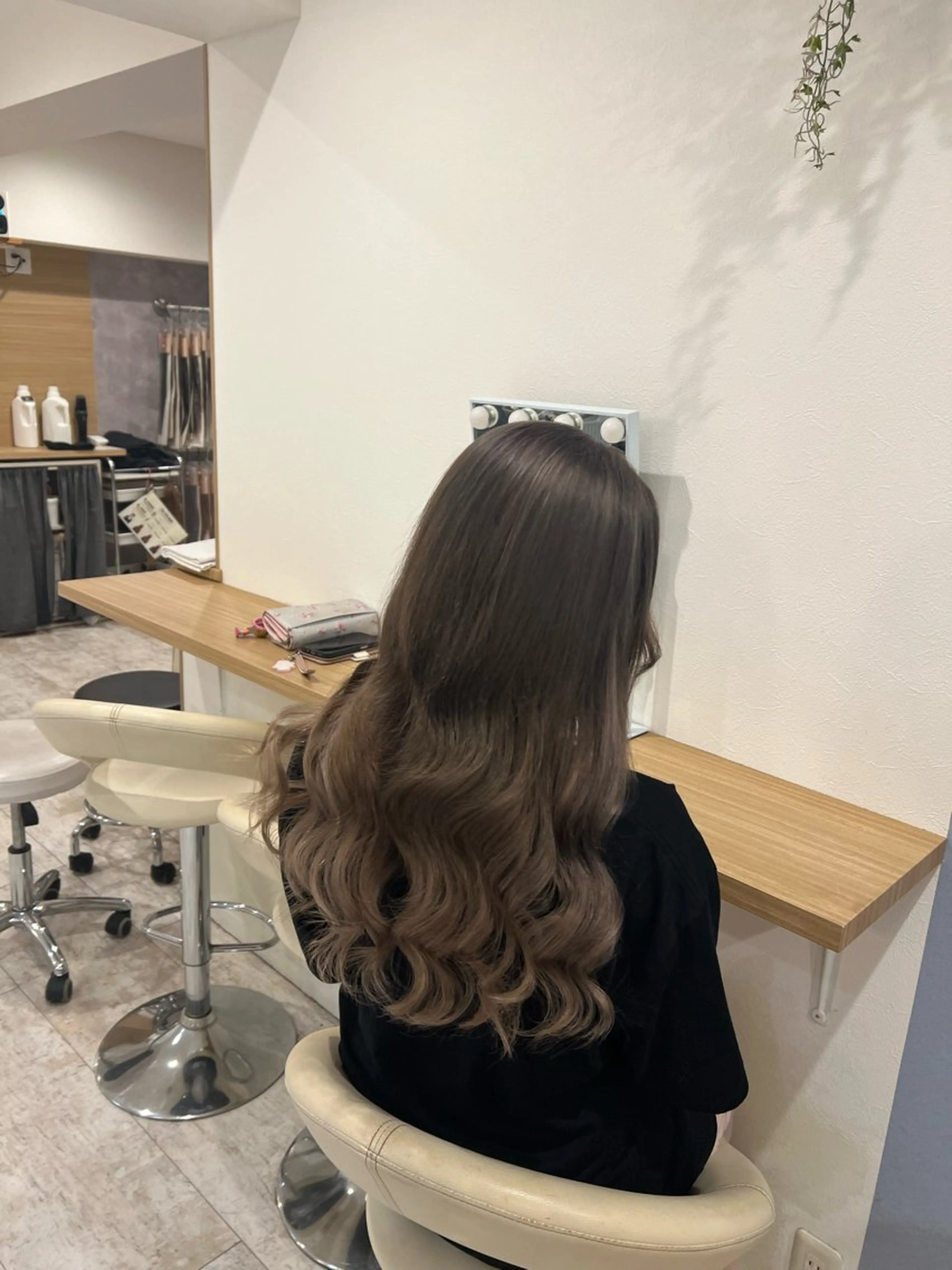 ロング カット ヘアカラー トリートメント エクステ マテリアル 中央駅店のヘアスタイル