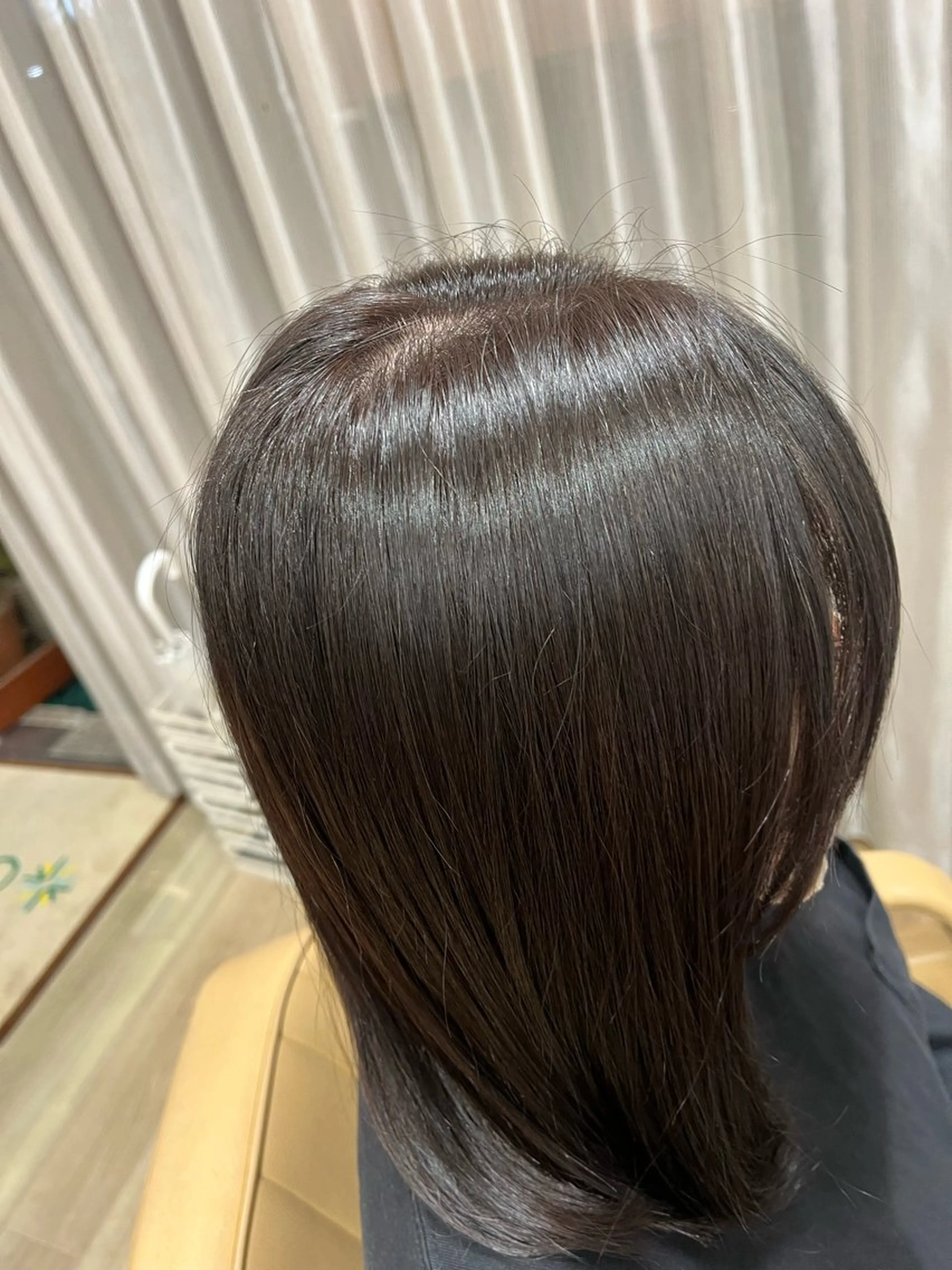ミディアム カラー Greens Yokoのヘアスタイル